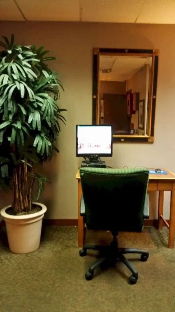 Candlelight Inn & Suites - Montgomery