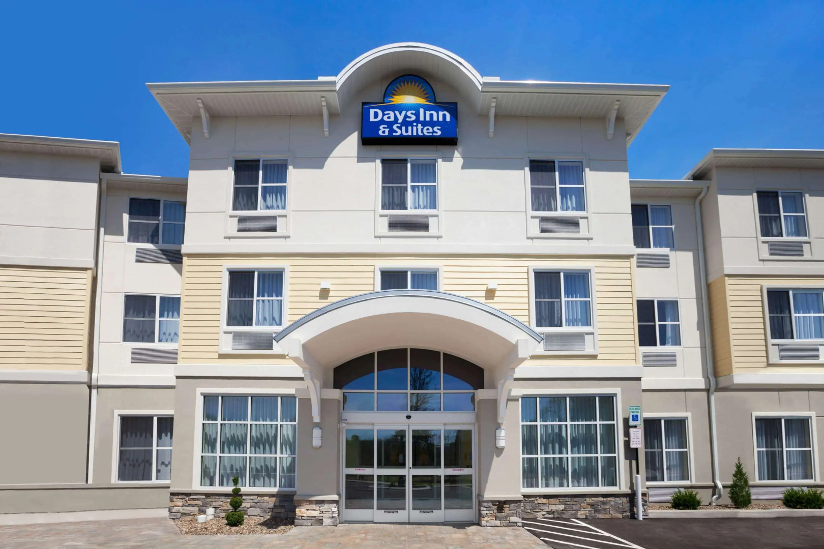 Sleep Inn & Suites Altoona North