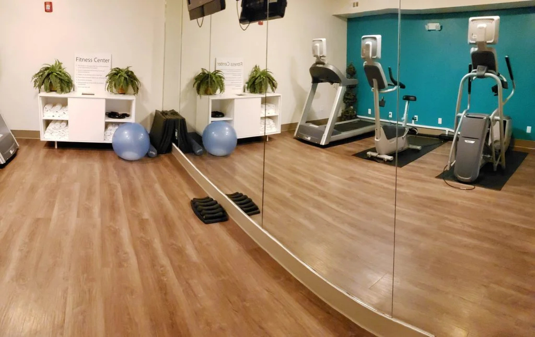 Holiday Inn Express Osage Beach - Lake Of The Ozarks by IHG