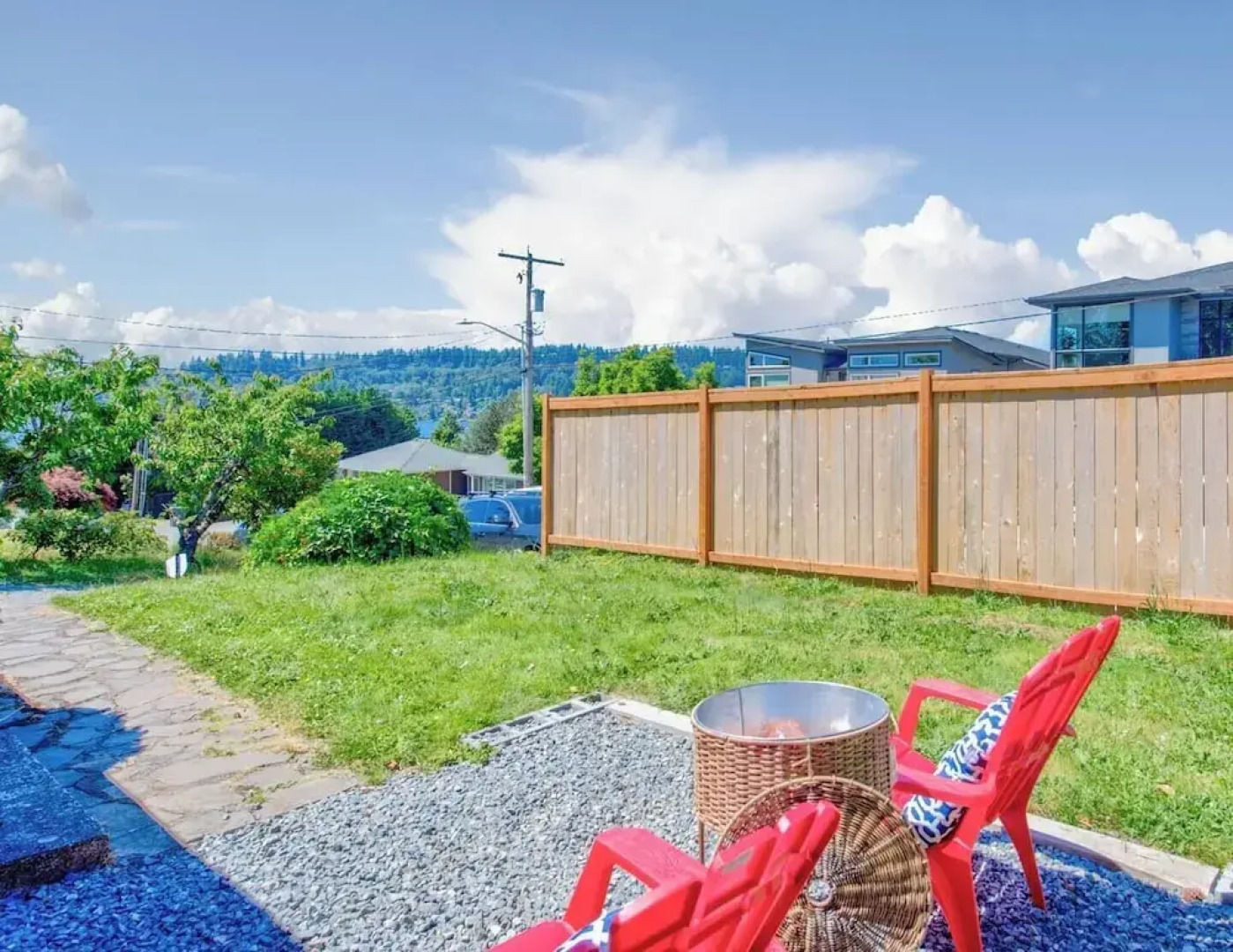 Lakeview Home in Renton, Walk to Beach, AC, Fenced