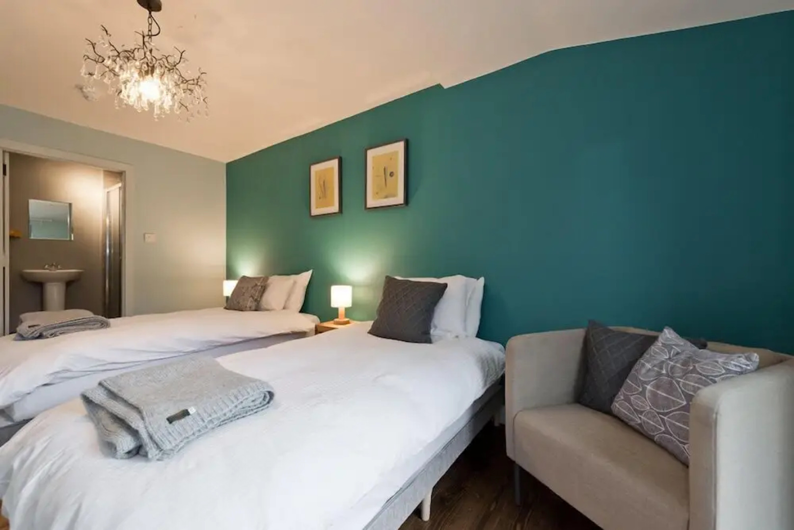 The elbowroom escape