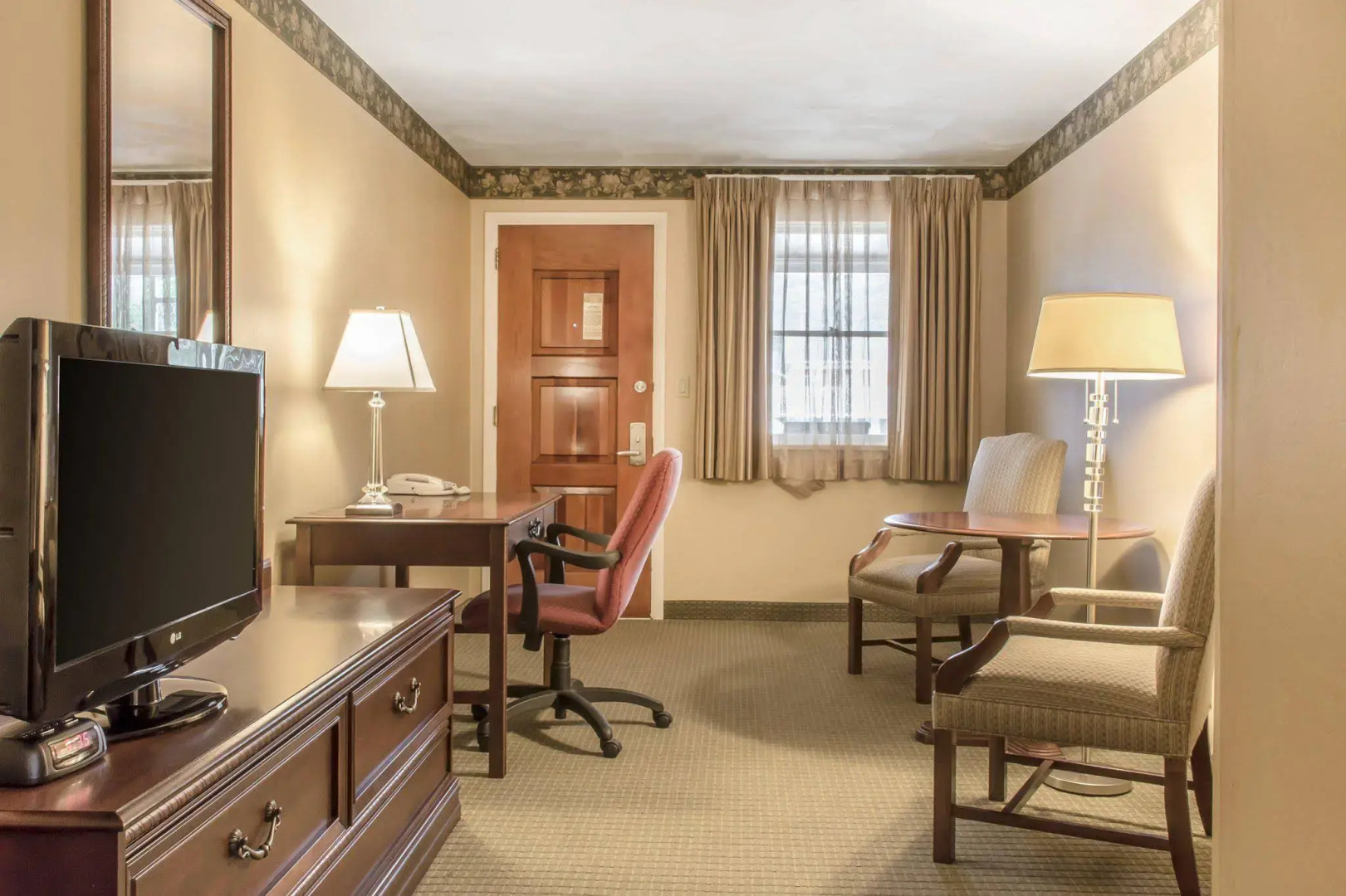 Quality Inn Breeze Manor