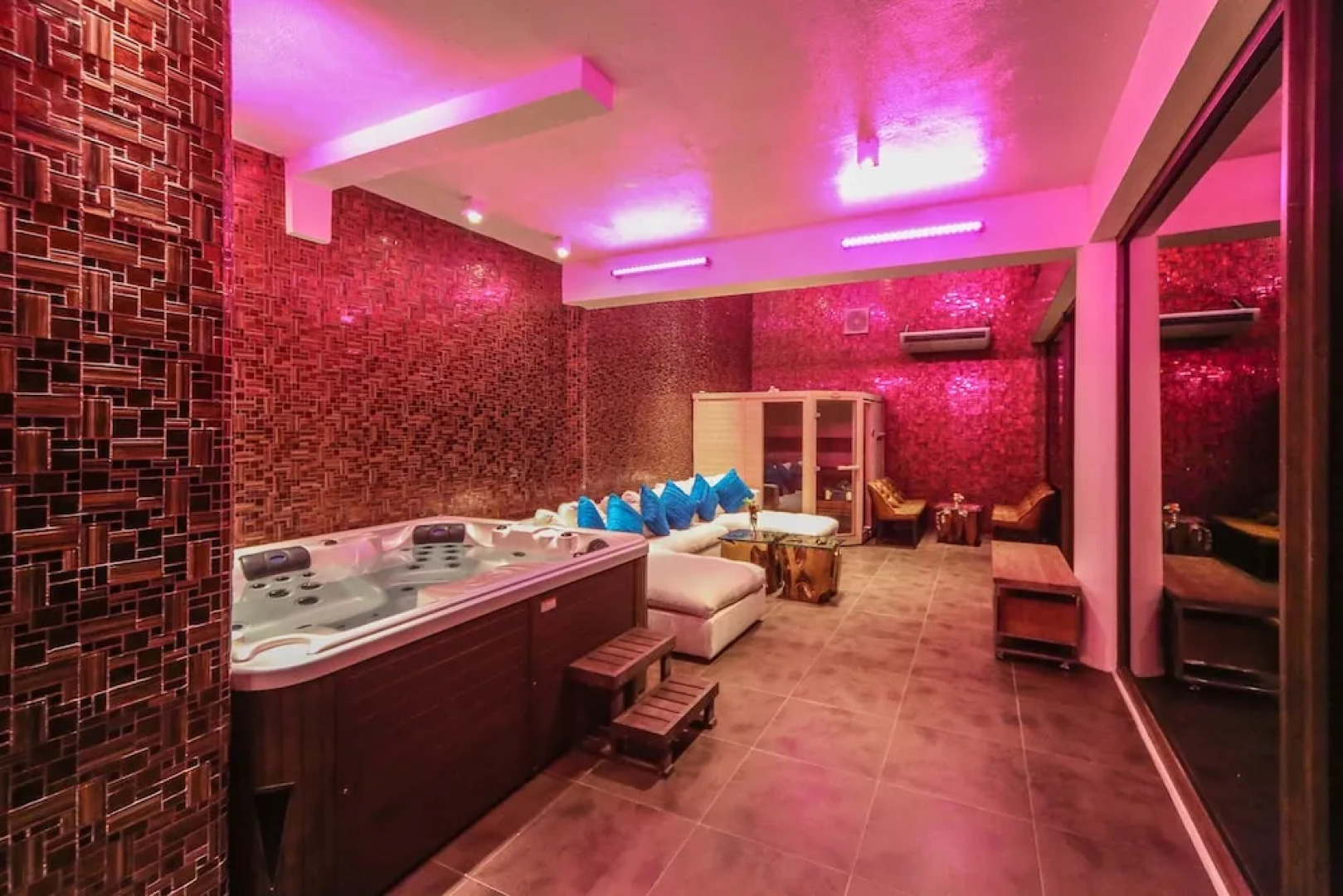 Den Pasar Nasog Villa