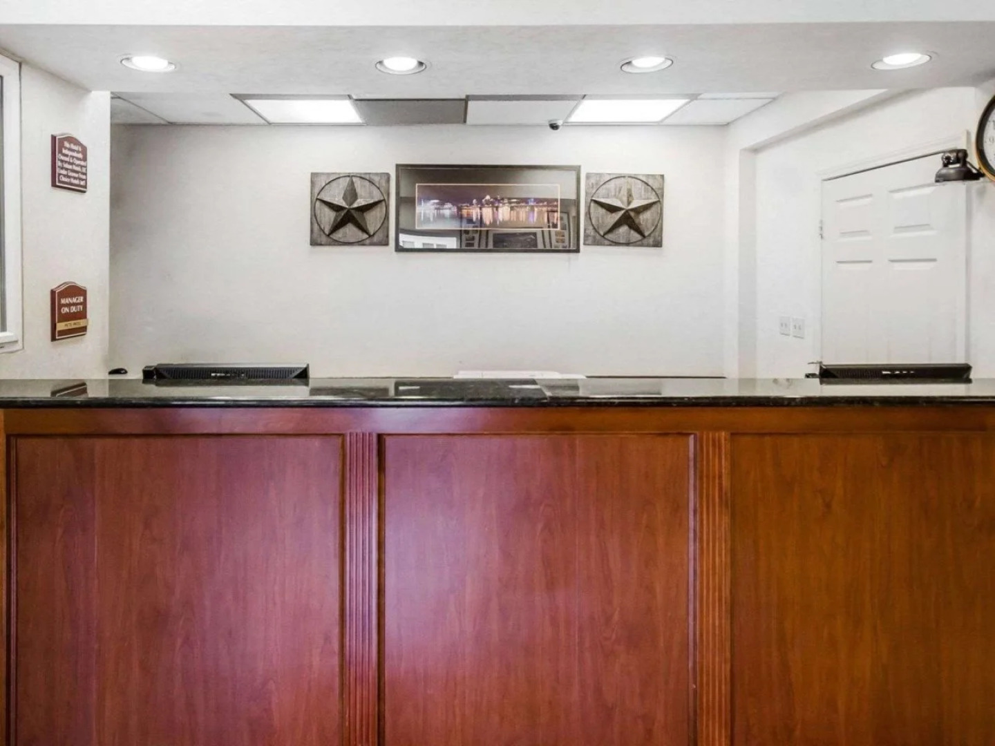 Econo Lodge Louisville Downtown