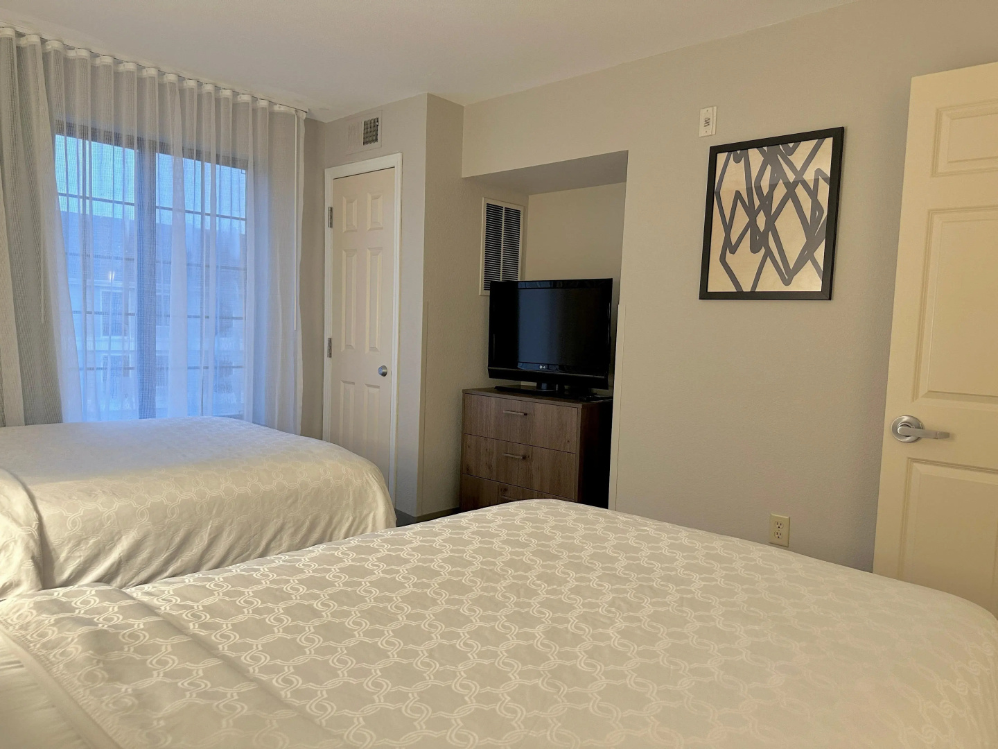 Staybridge Suites Milwaukee West-Oconomowoc by IHG