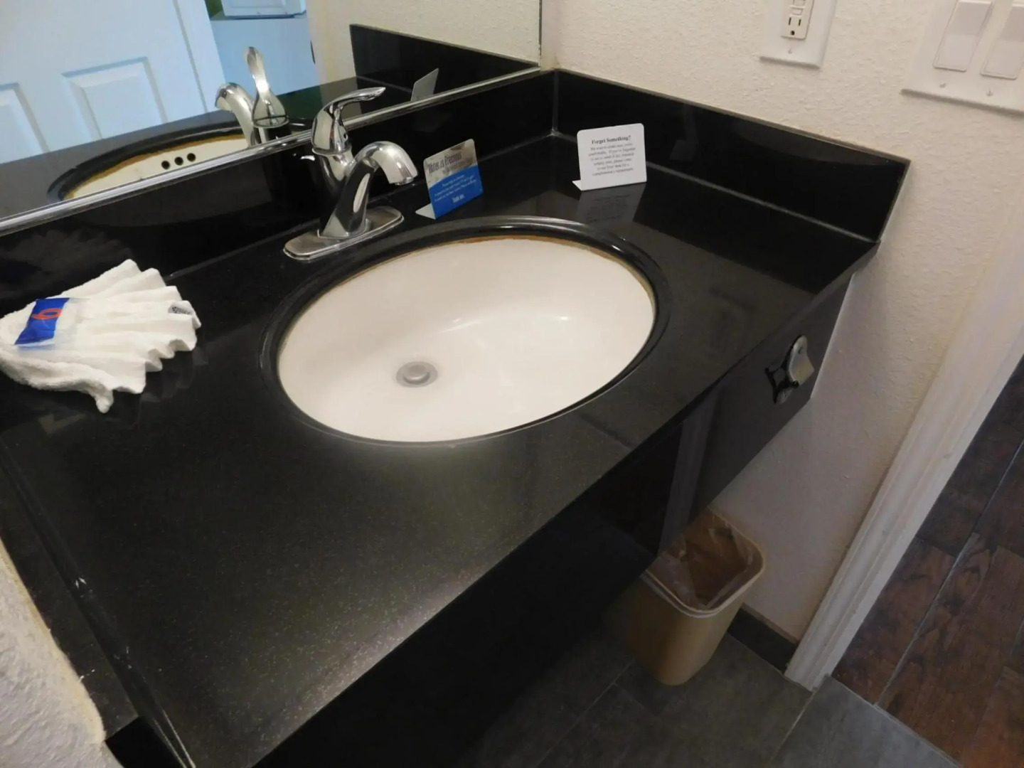 Fisherman's Cove Inn