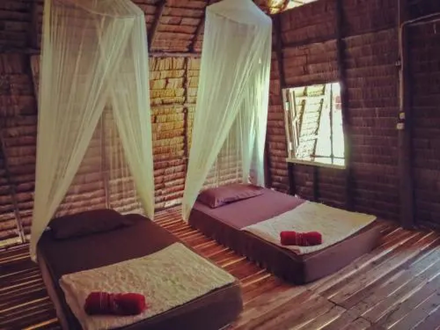 Mr. Chuoi Bar and Hut