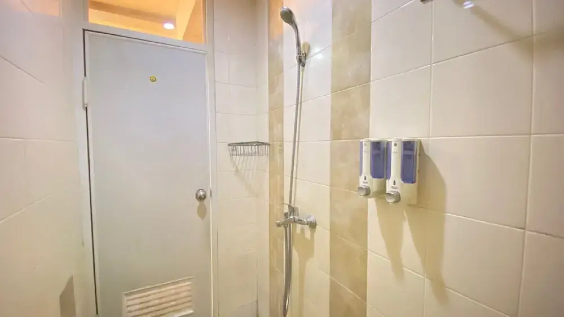 Spacious 1Br Apartment At The Edge Cimahi Bandung