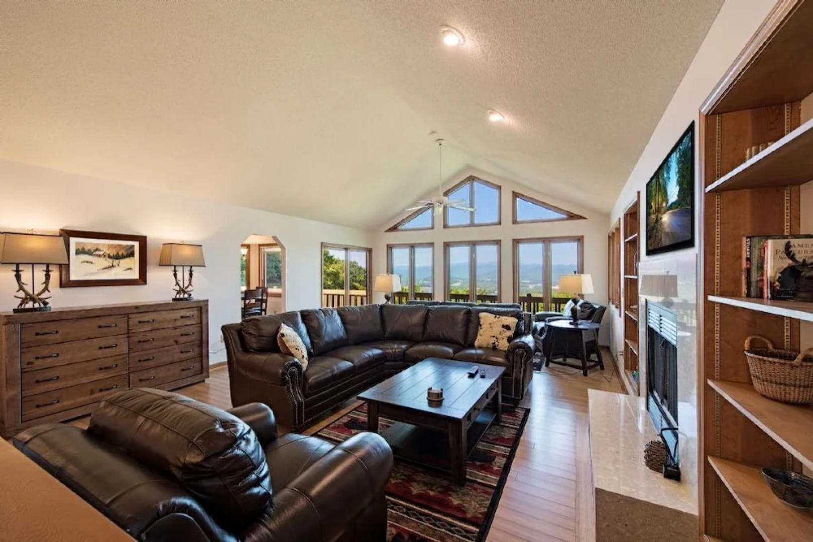 Sunset Peaks - 3 Br Home