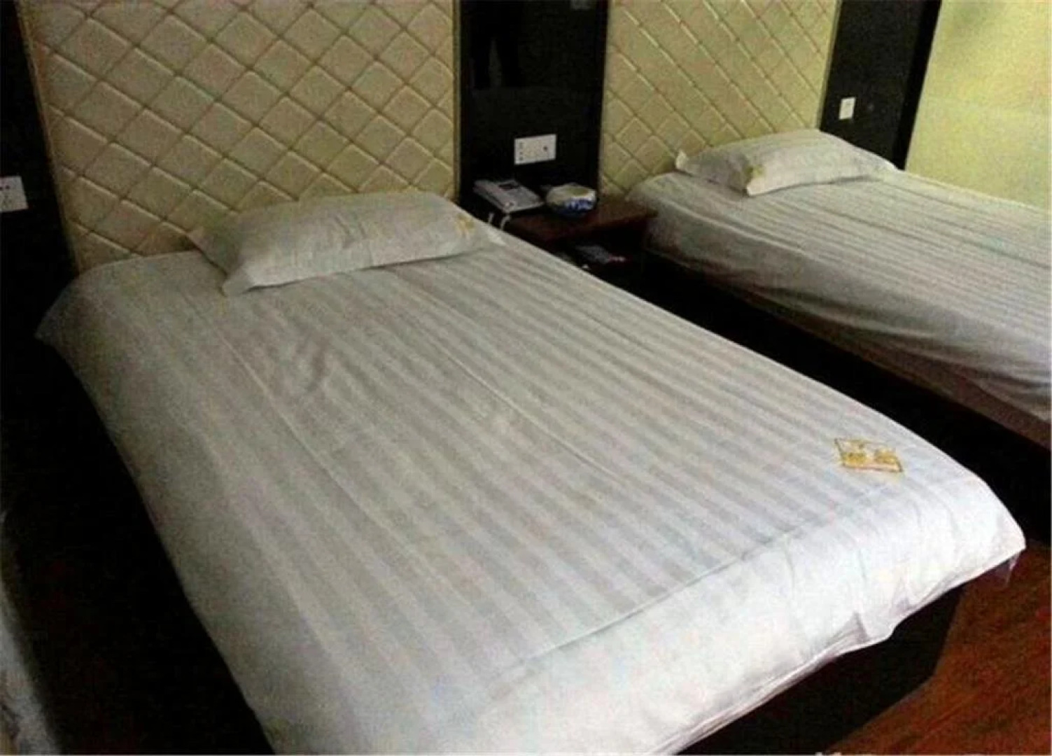 Guyuan Mingzhu Business Hotel