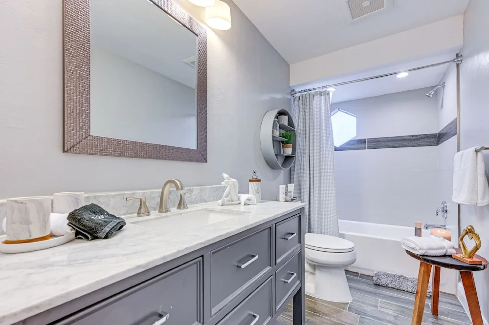 Upscale Naples Outdoor Getaway ~ 4 Miles to Beach