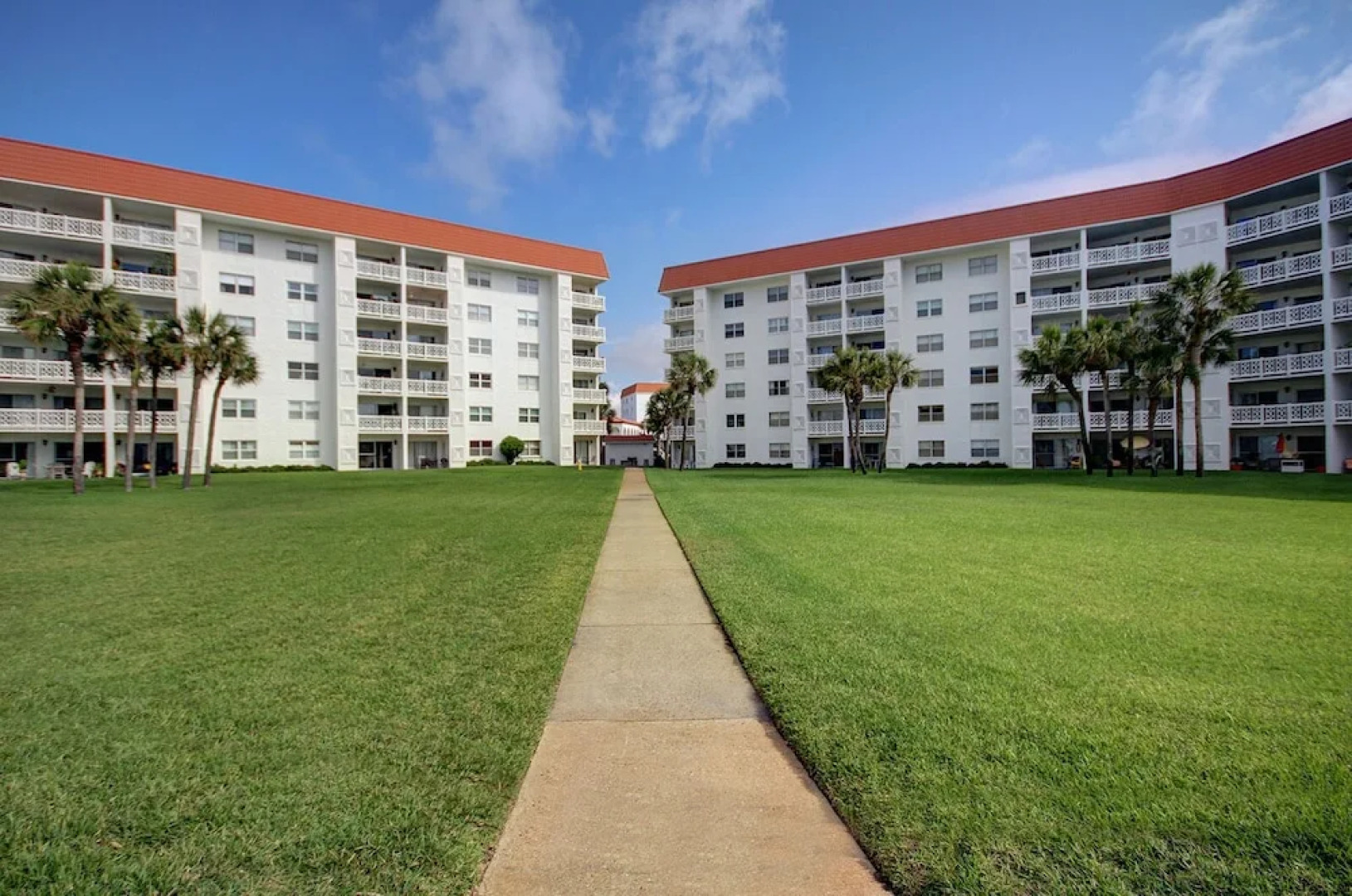 627 El Matador - Studio