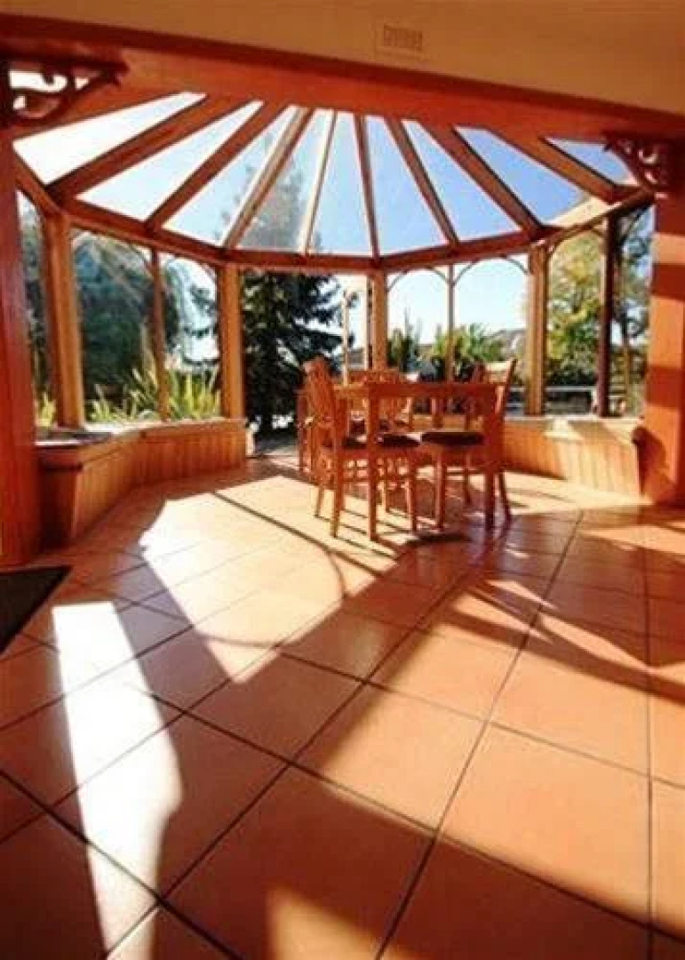 Clovelly House Accommodation