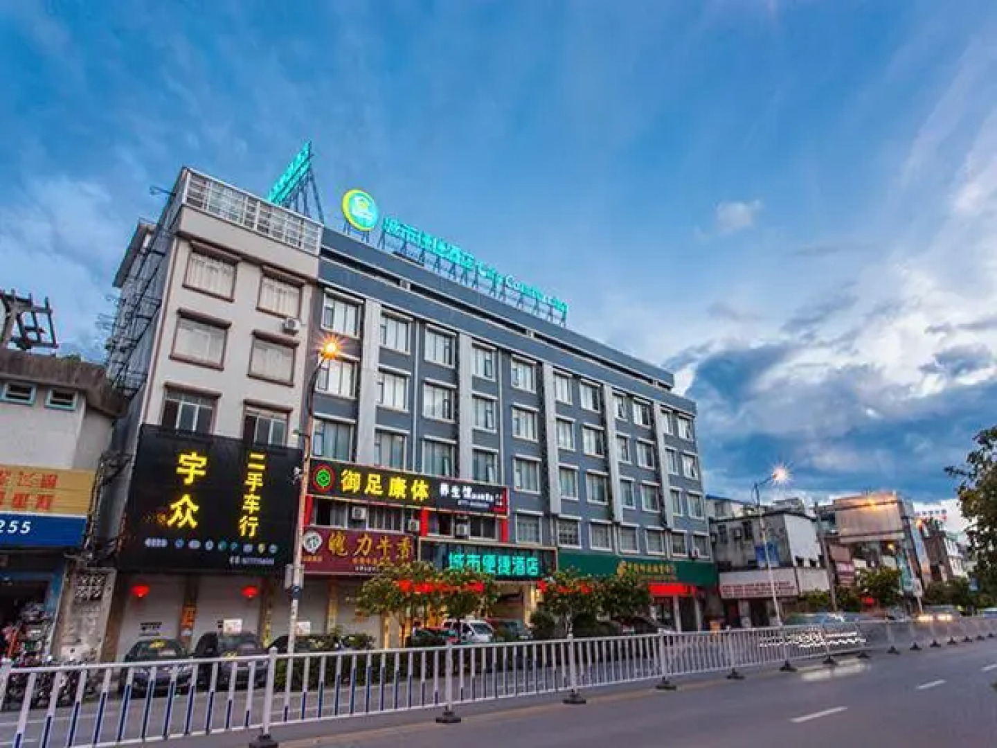 City Comfort Inn Qinzhou Lingshan Jiangnan Road