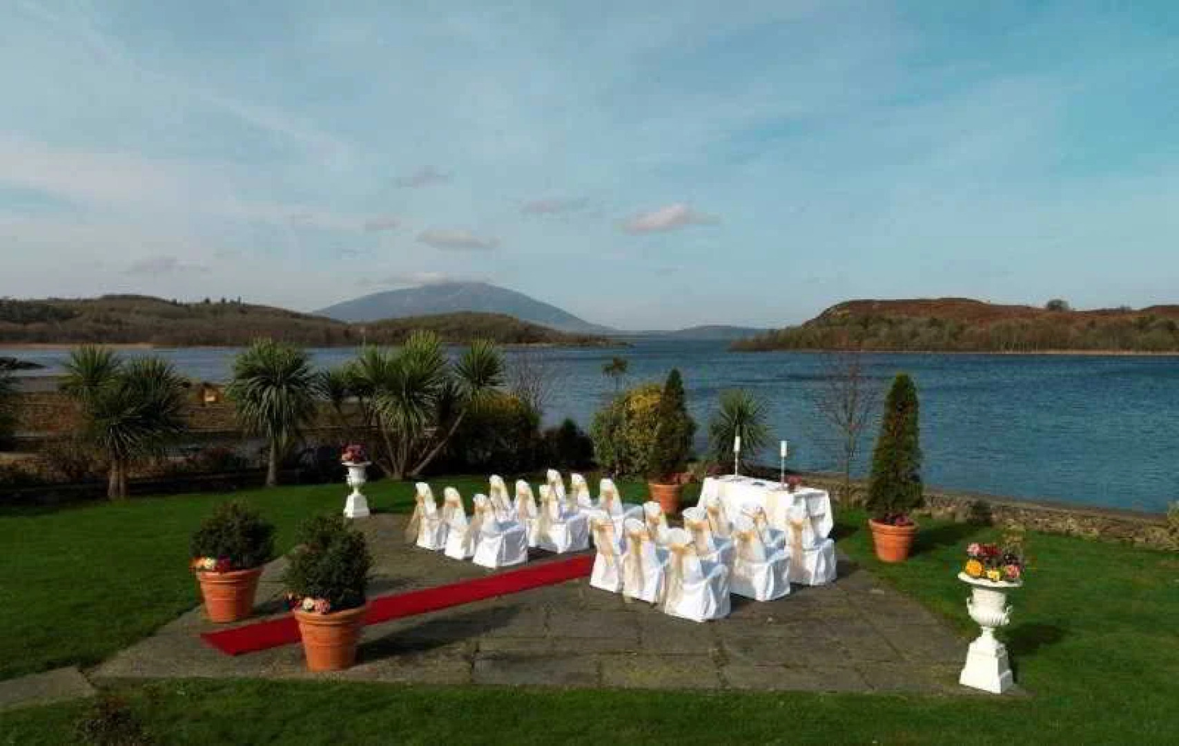 Pontoon Bridge Hotel