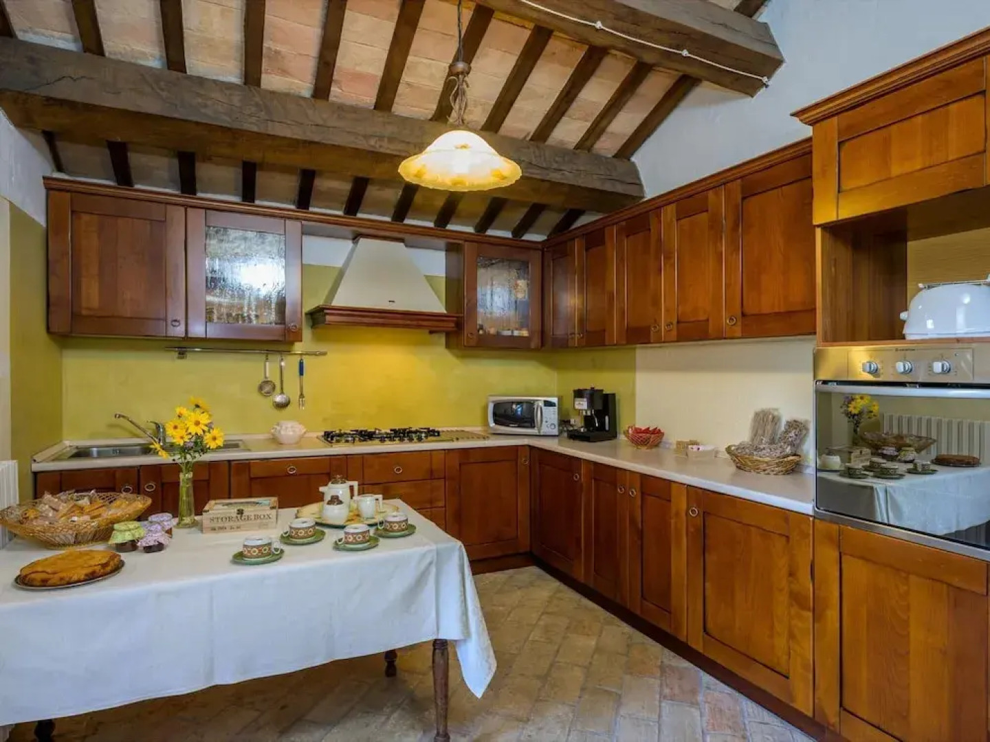 Gorgeous Apartment With Pool Near Sibillini Mountains