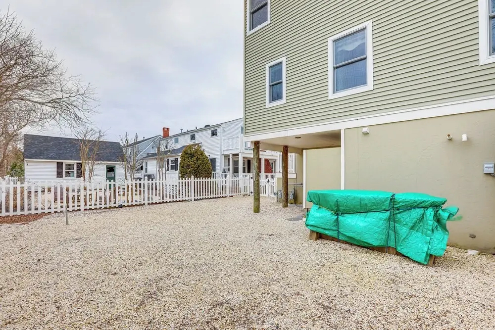 Long Beach Island Townhome w/ Rooftop Deck & Grill