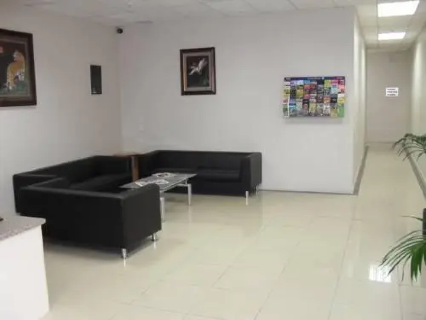 Victoria Hotel Suites