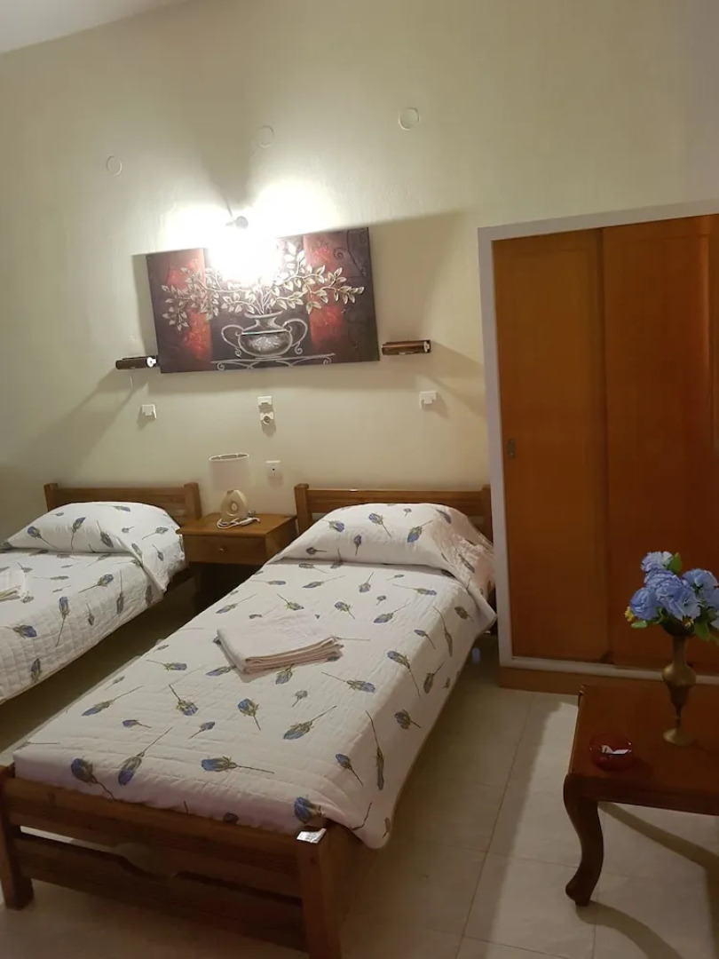 Studio in Corfu, With Pool Access, Enclosed Garden and Wifi