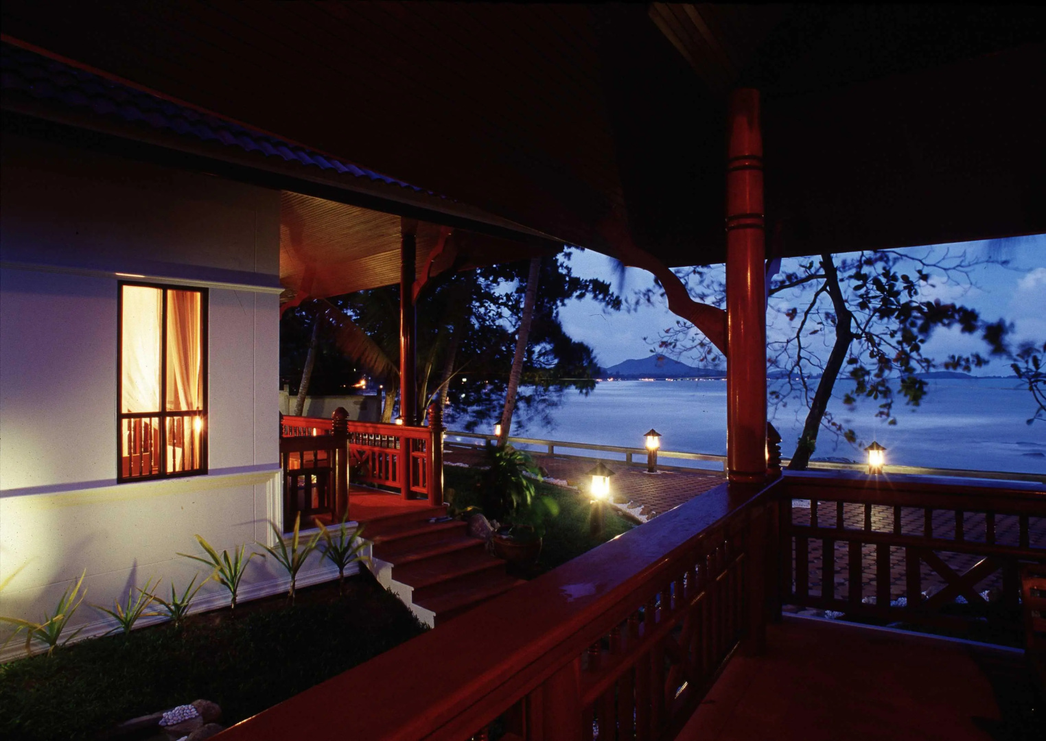 Bhundhari Chaweng Beach Resort Koh Samui