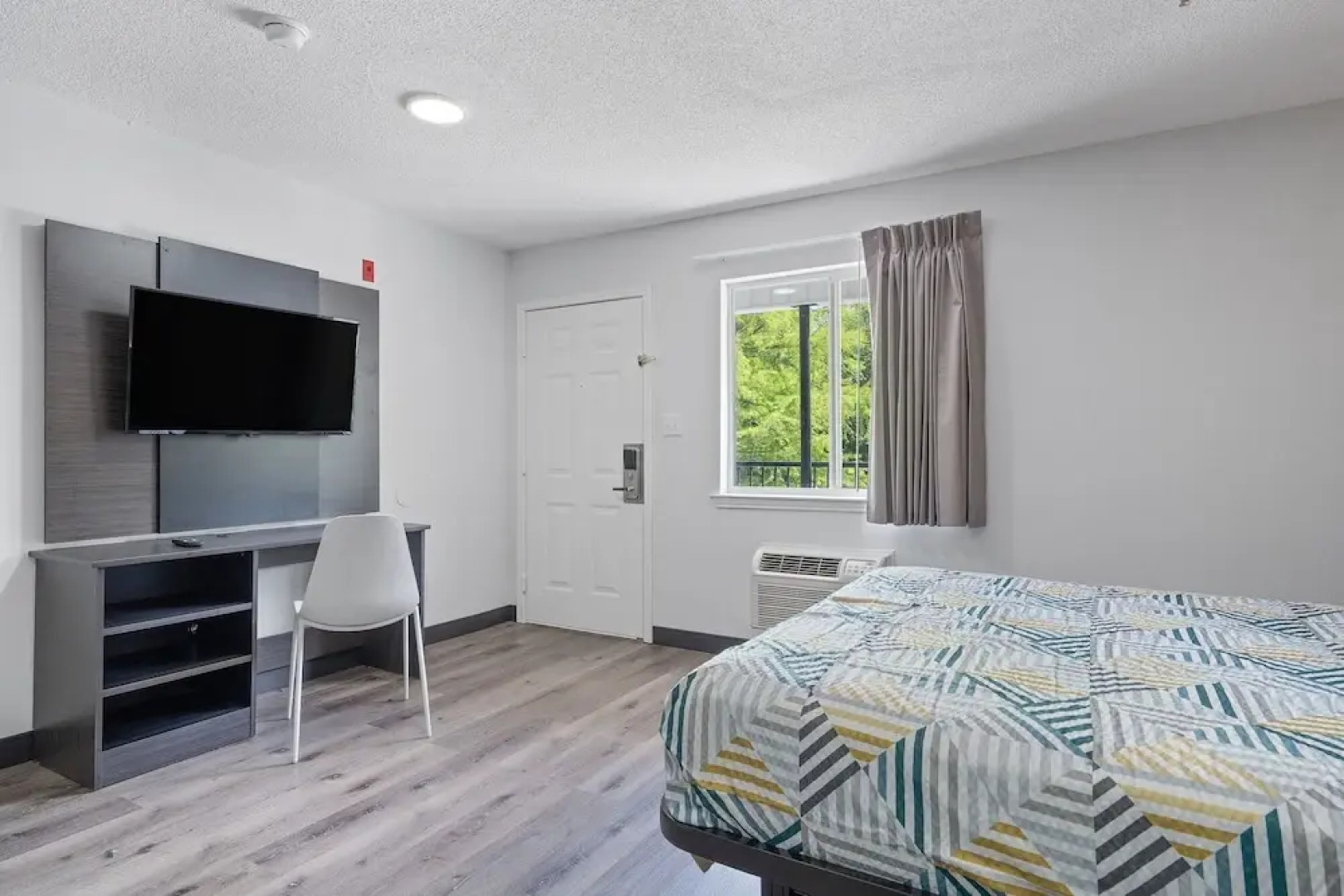 Southern Suites Pensacola Davis