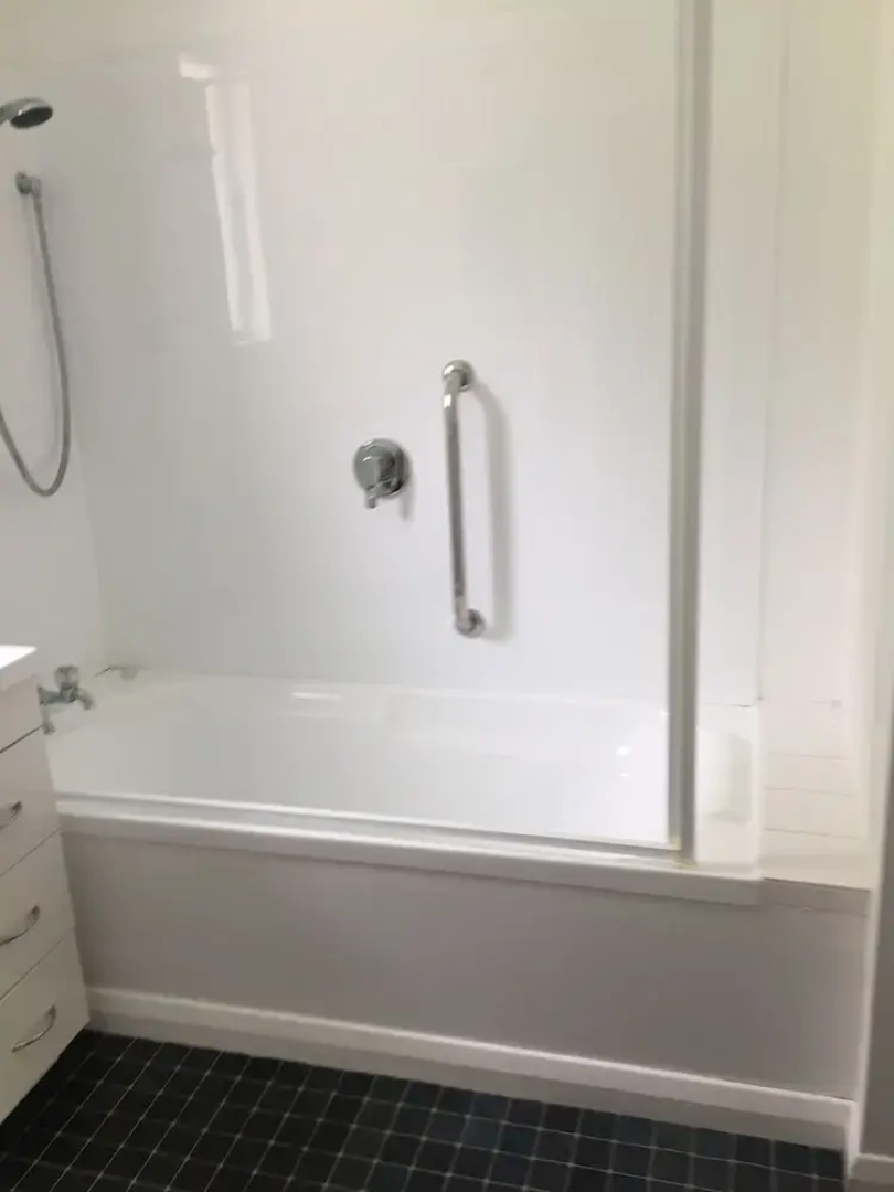 3 & 4 Bedroom Houses in Seaview Crescent