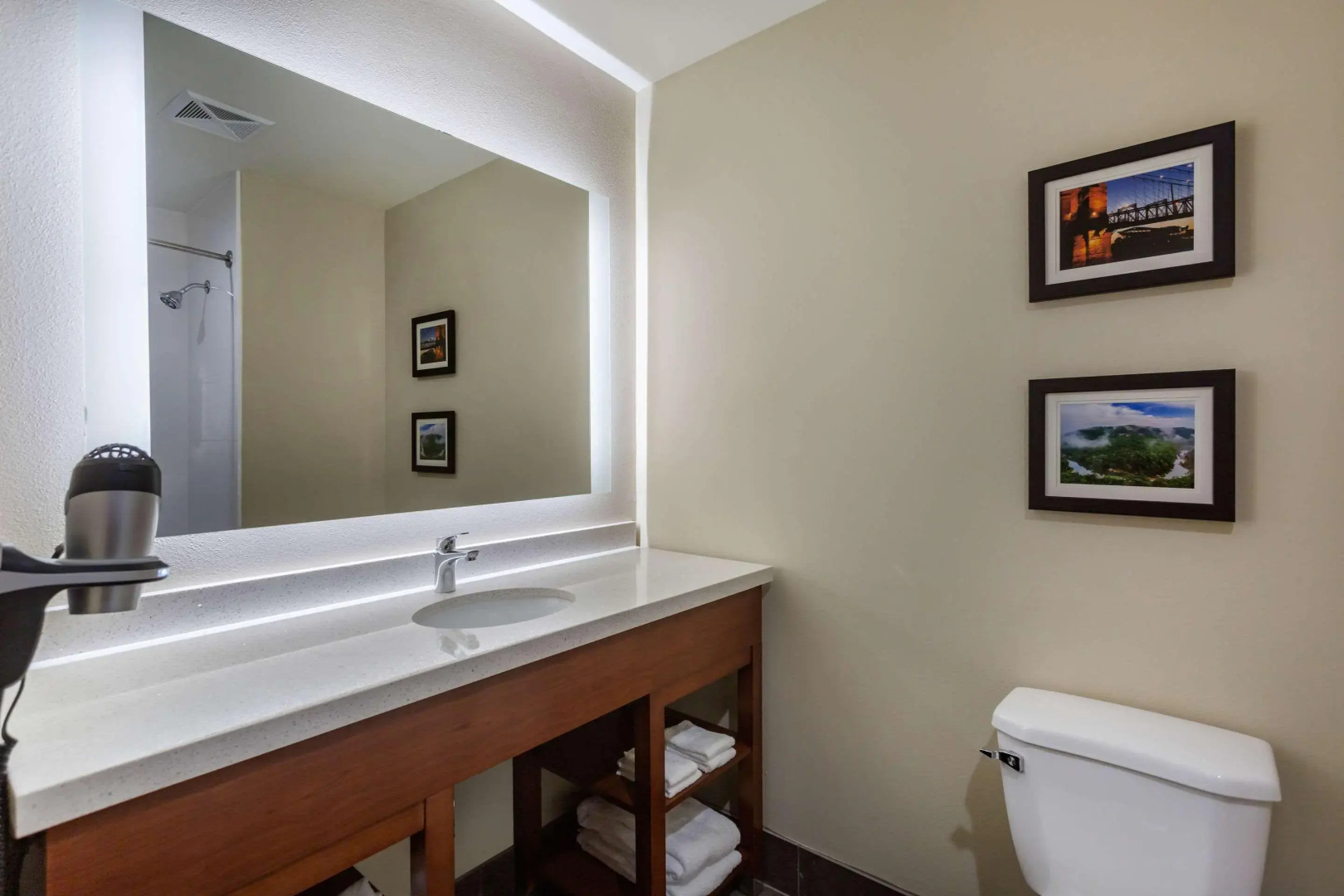 Comfort Suites Bowling Green Southeast