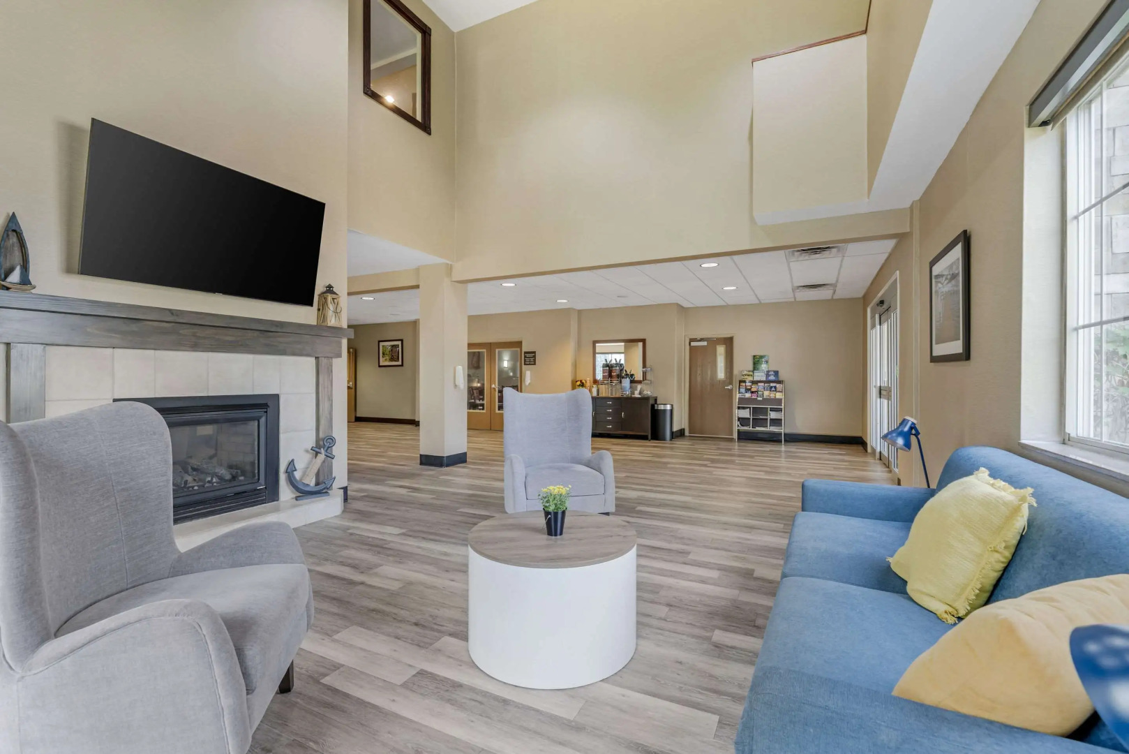 Comfort Suites Lake Geneva East