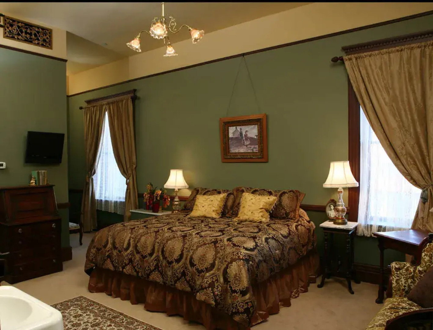 Martin & Mason Hotel