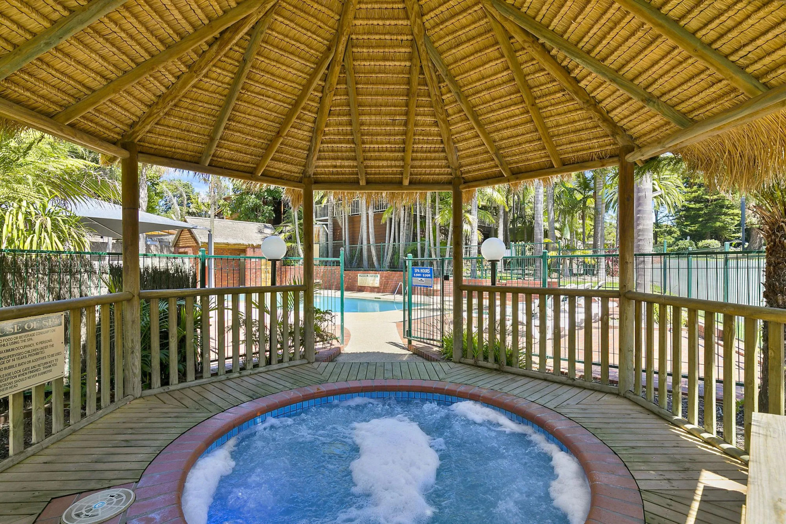 Kaloha Holiday Resort