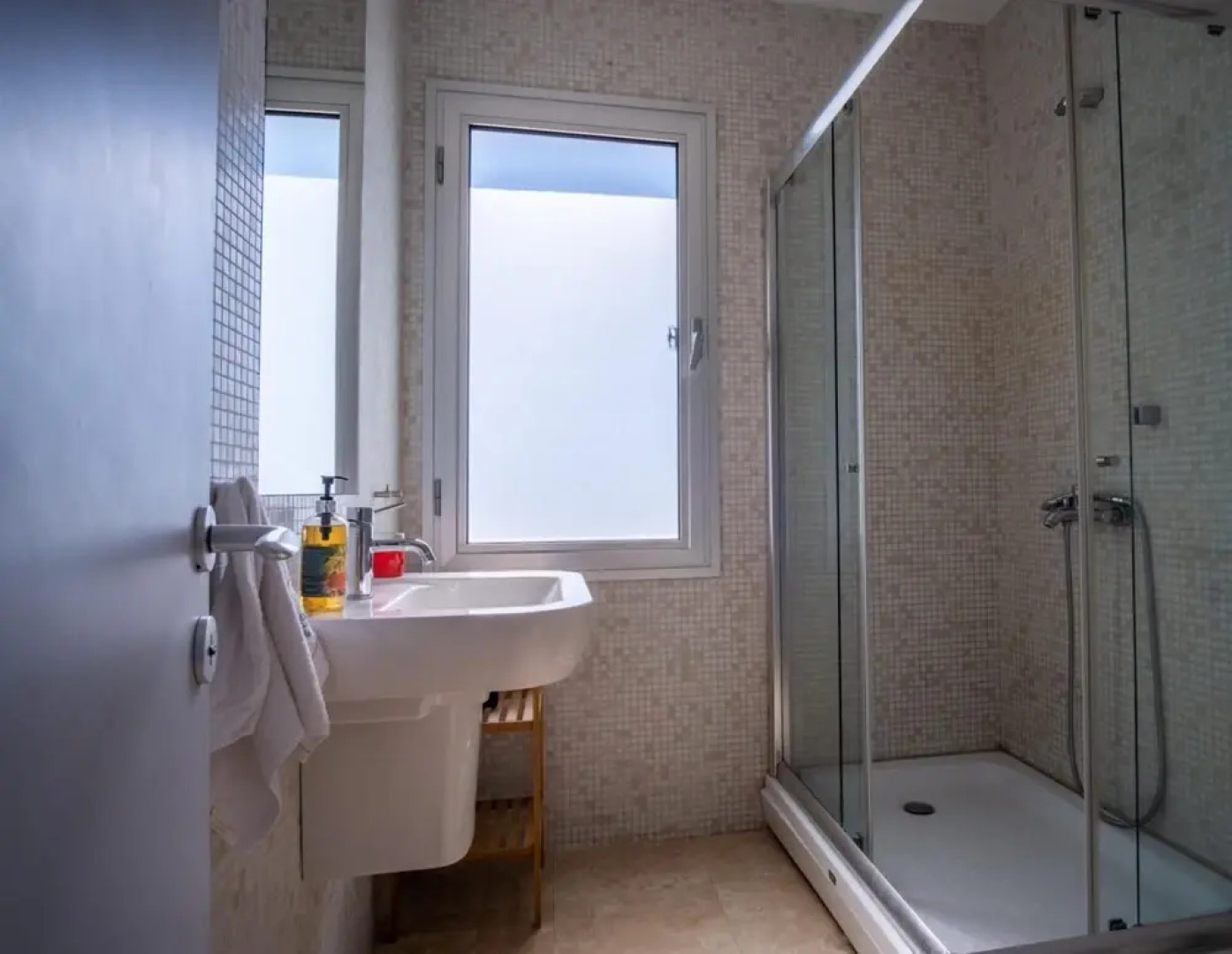 Refreshing House With Shared Pool in Gumusluk