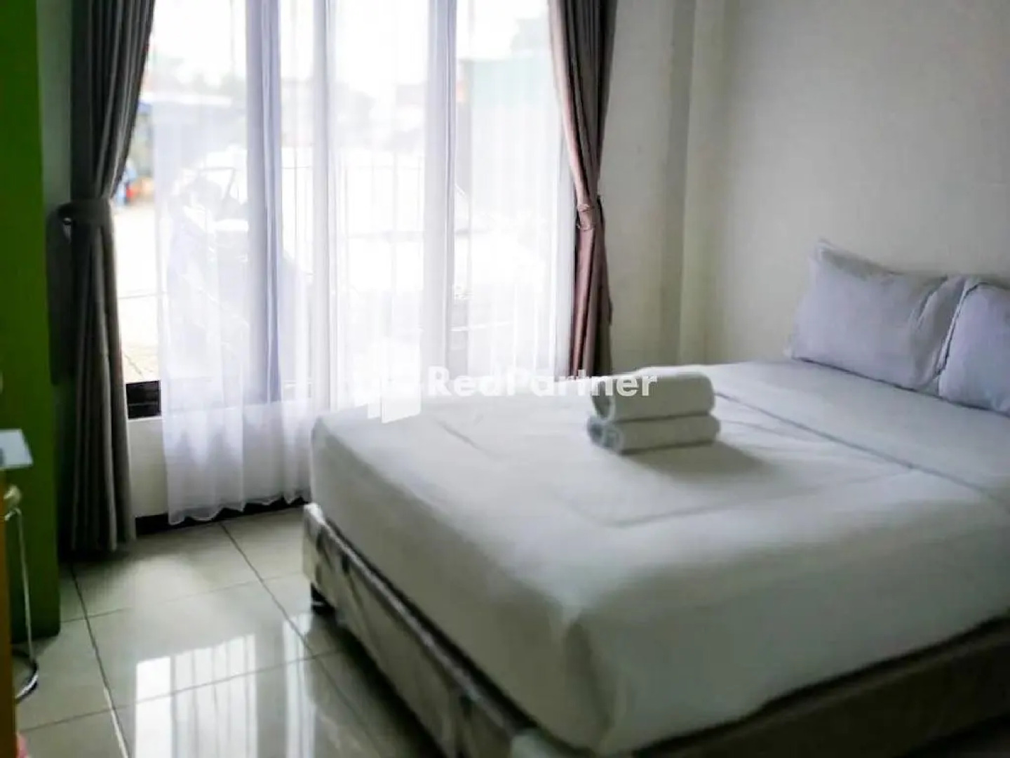 Sky Flores Bungalow Syariah RedPartner