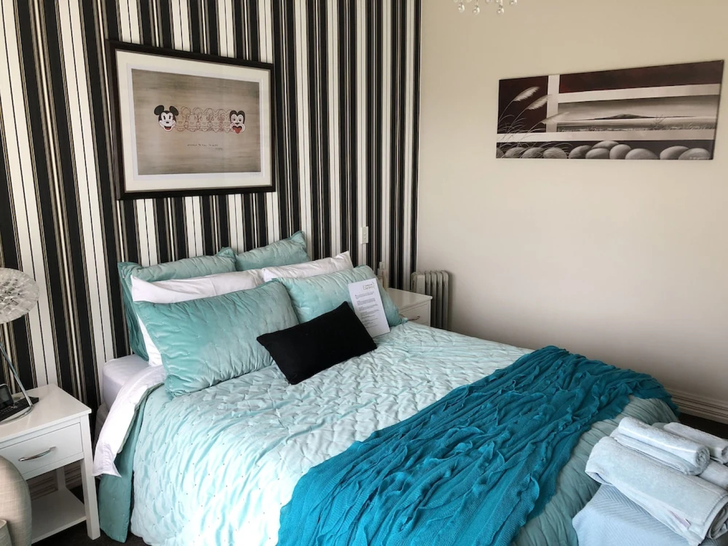 Country Lane Gardens