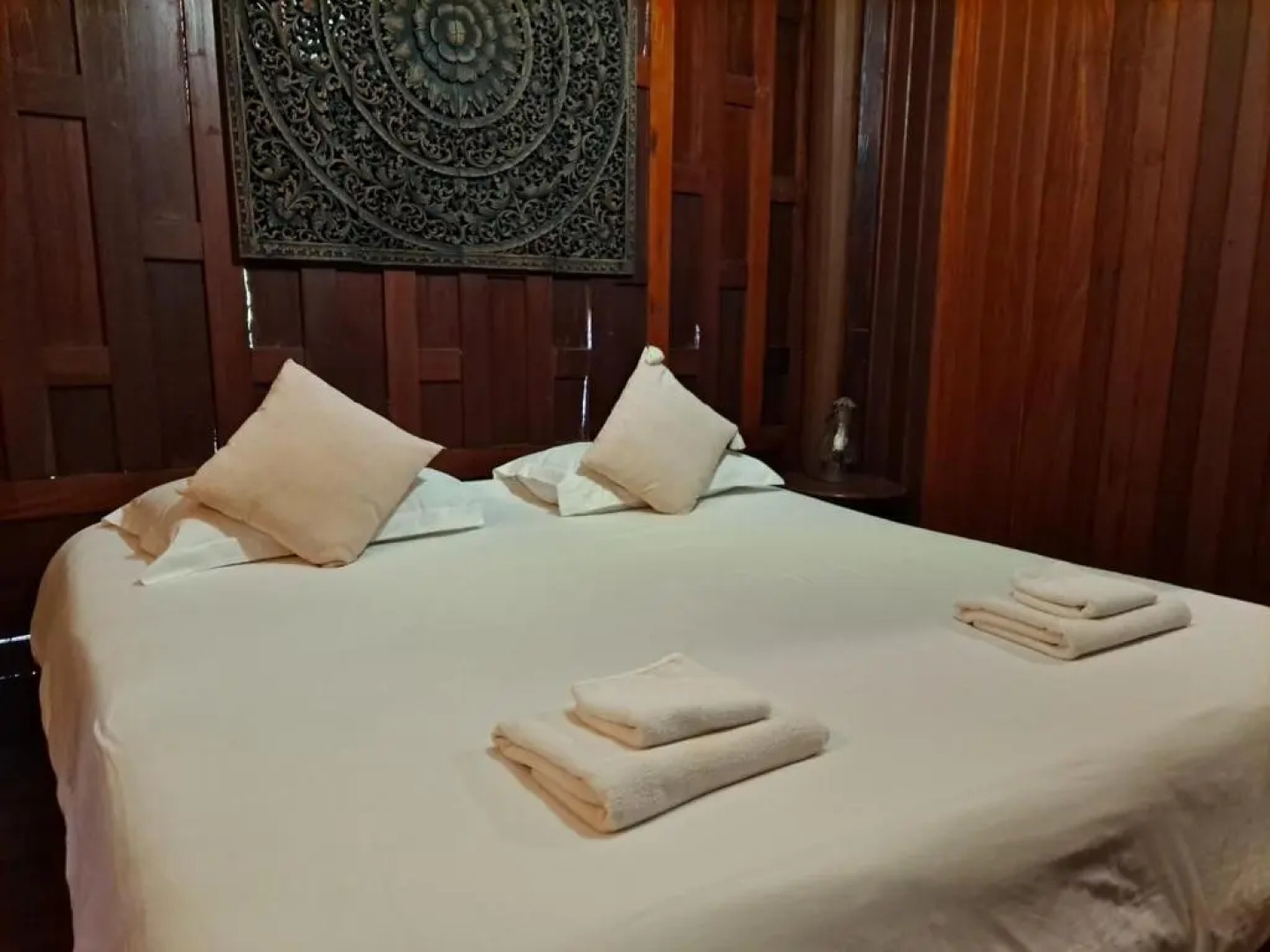 บ้านไทยรีสอร์ท