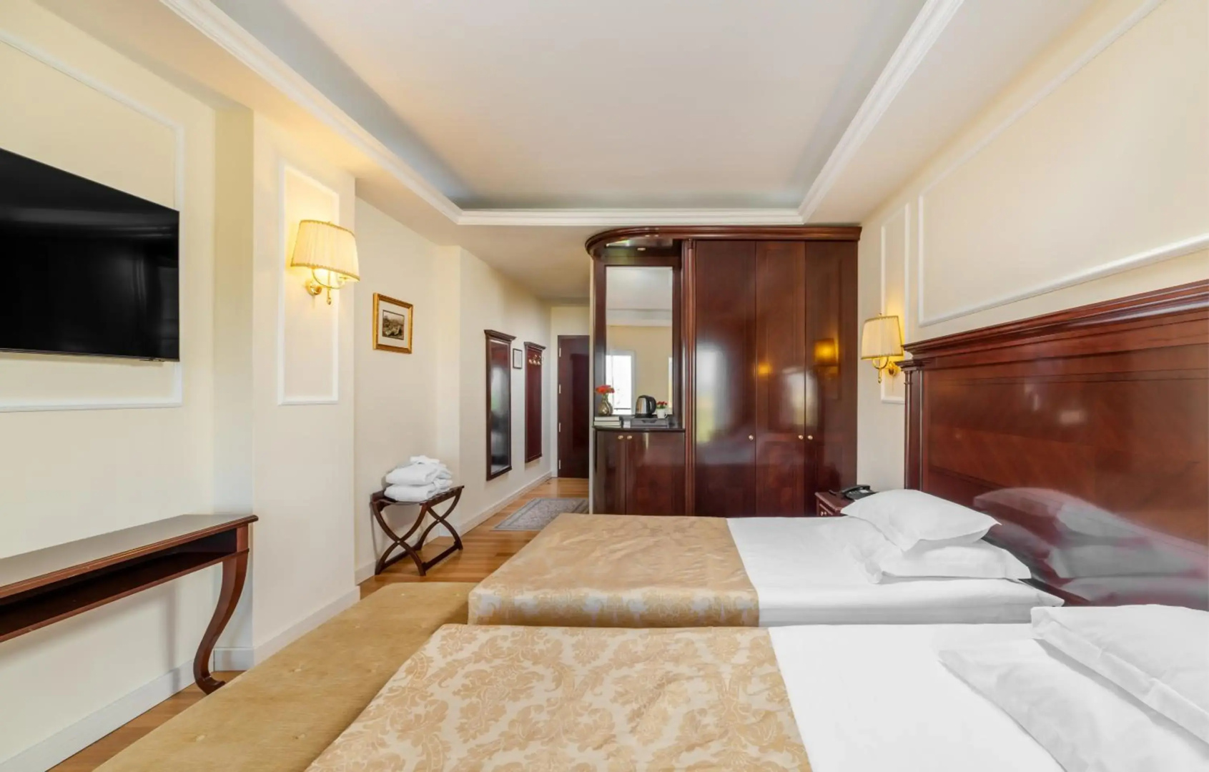 Hotel President Solin