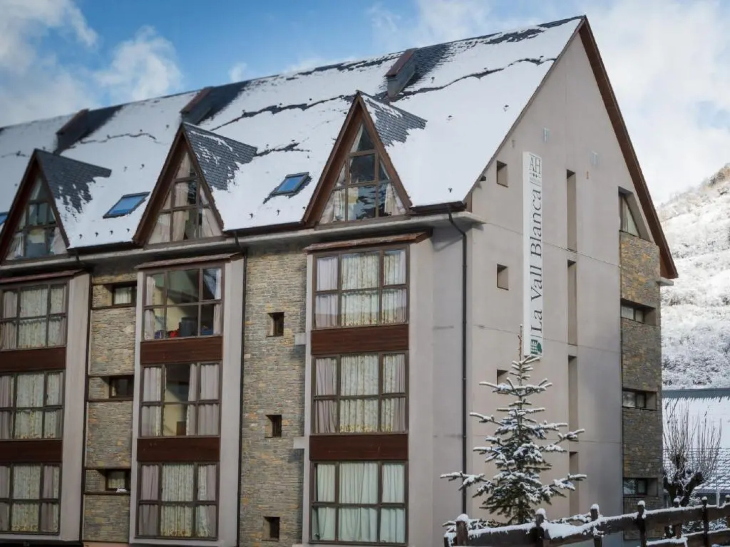 Aparthotel La Vall Blanca