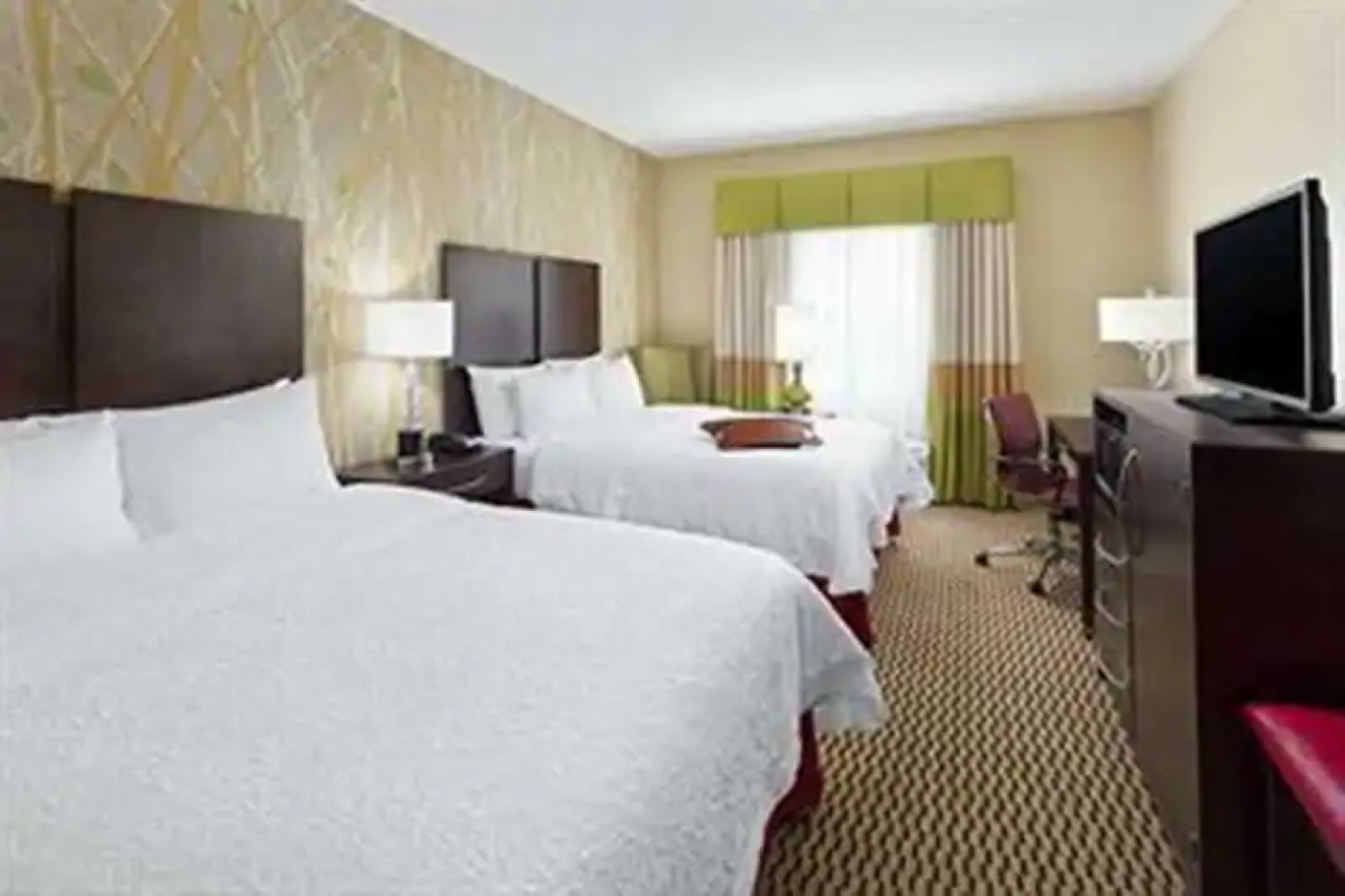 Hampton Inn & Suites Williamsport-Faxon Exit