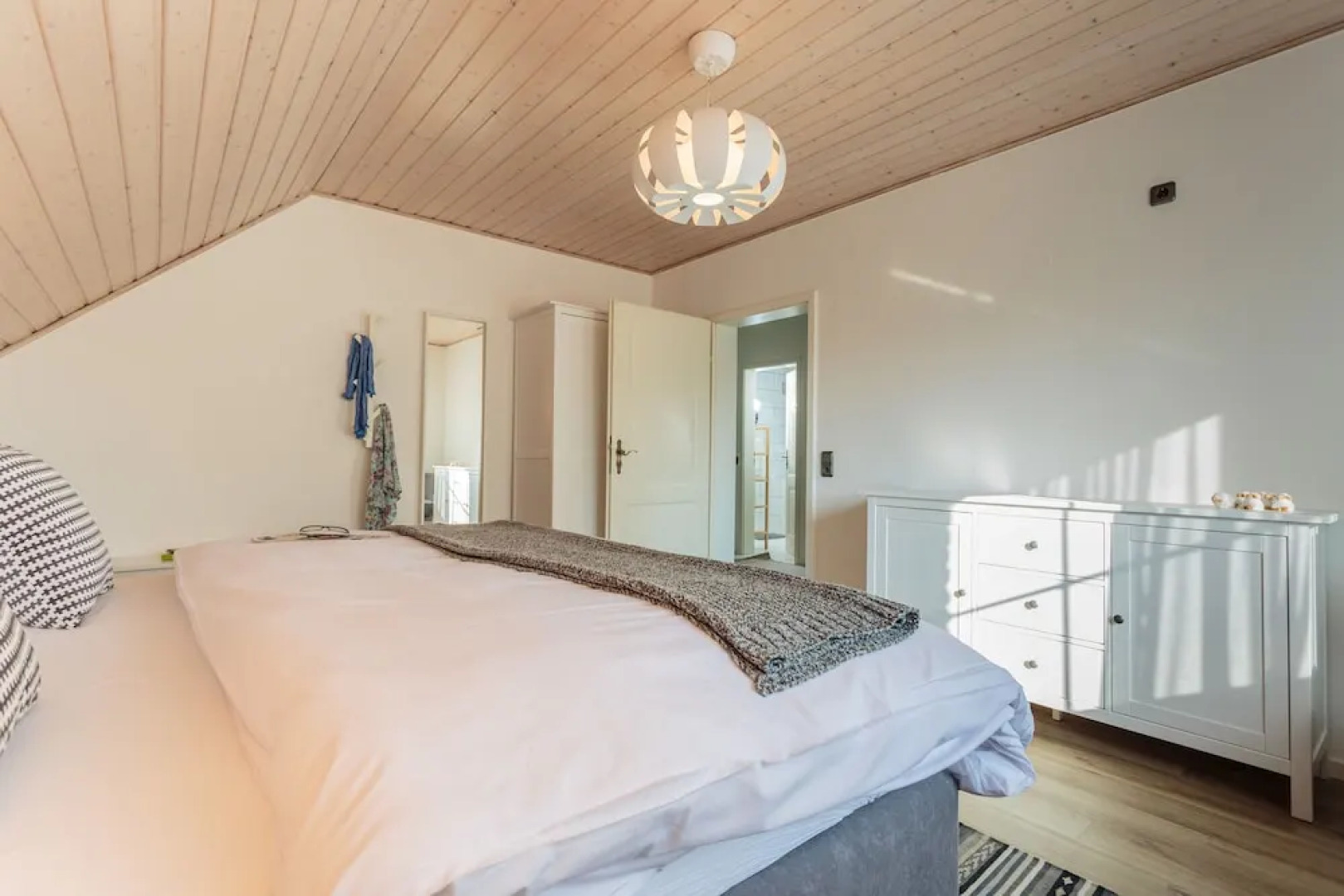 Schwalbe in der Heide