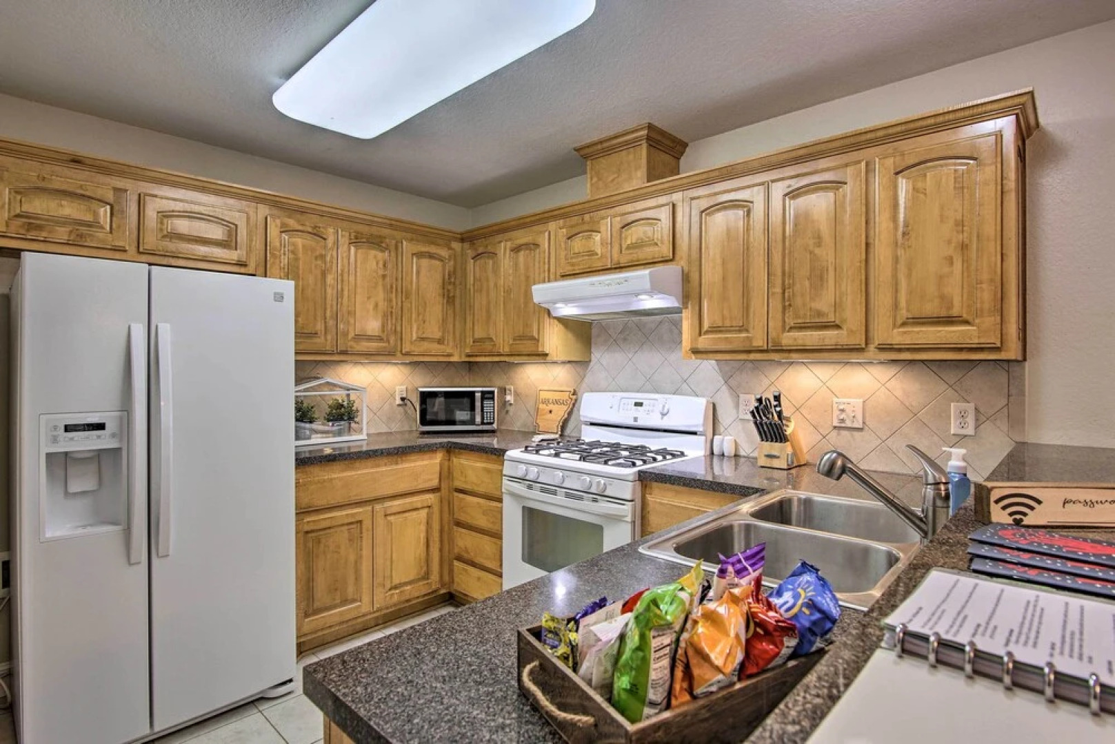 Bella Vista Home: Steps to Mountain Biking Trails!