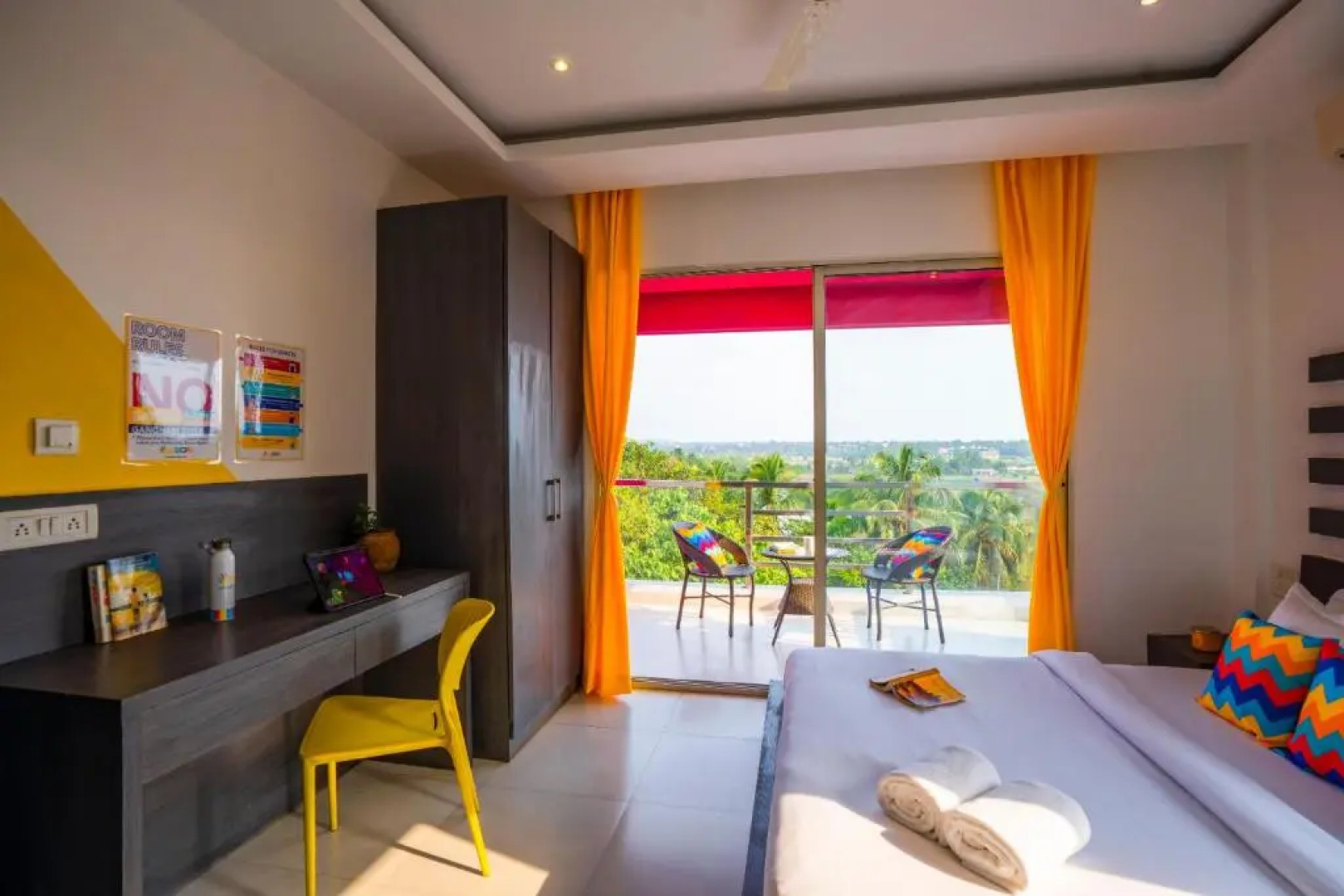 goSTOPS Goa Baga - Hostel