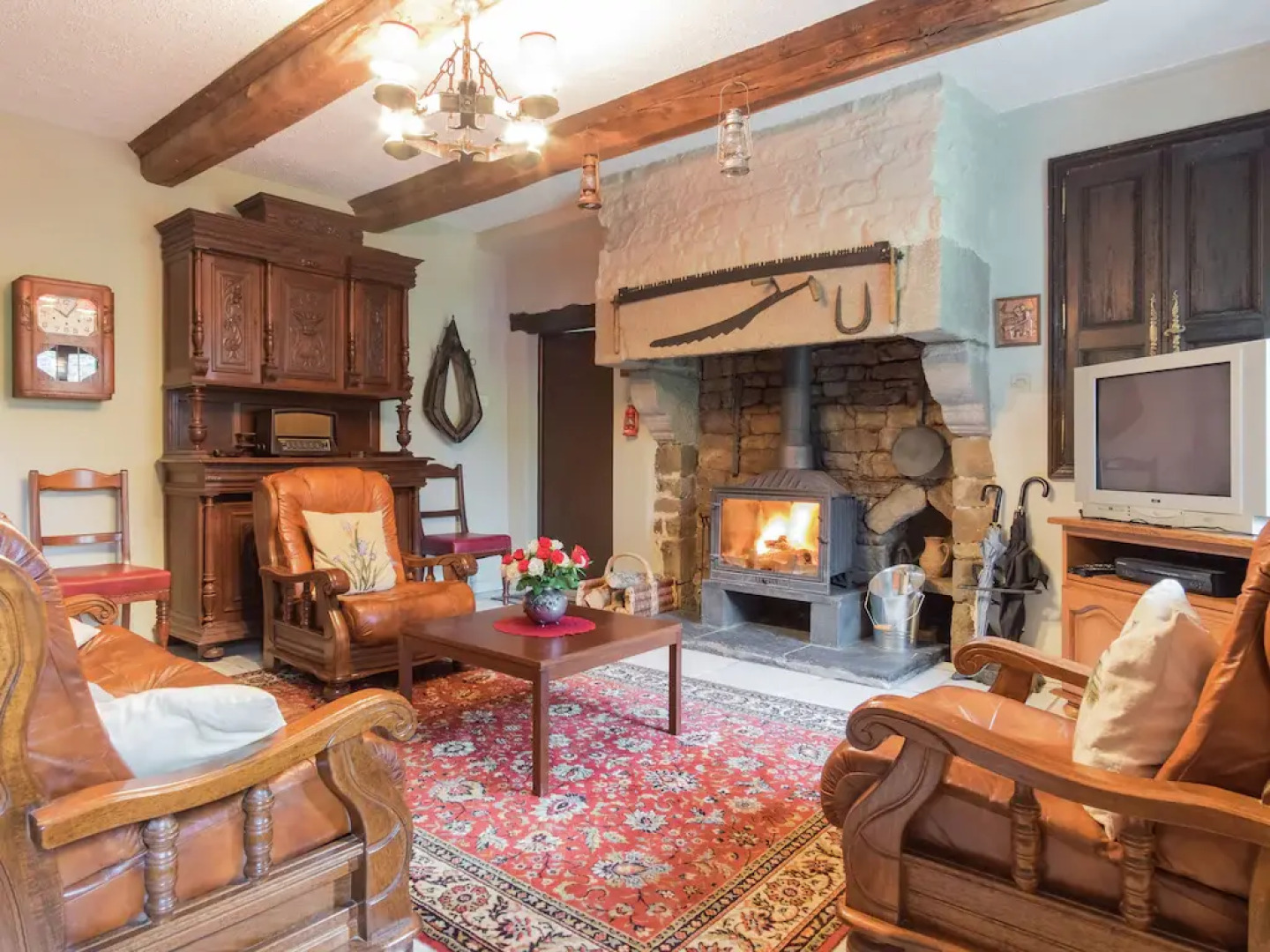 Lovely Holiday Home amidst Meadows in Sourdeval-les-Bois