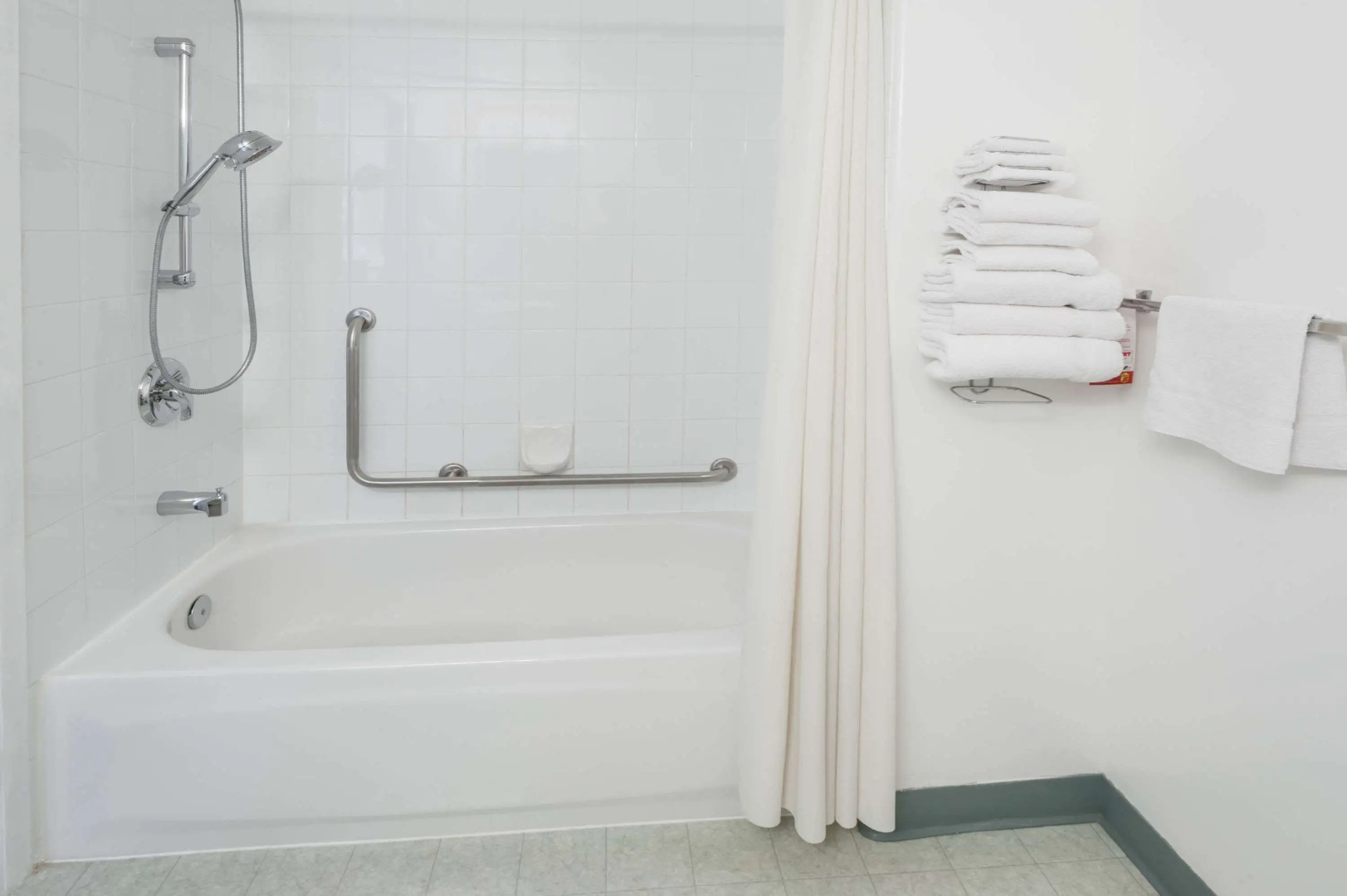 Super 8 by Wyndham Three Hills AB