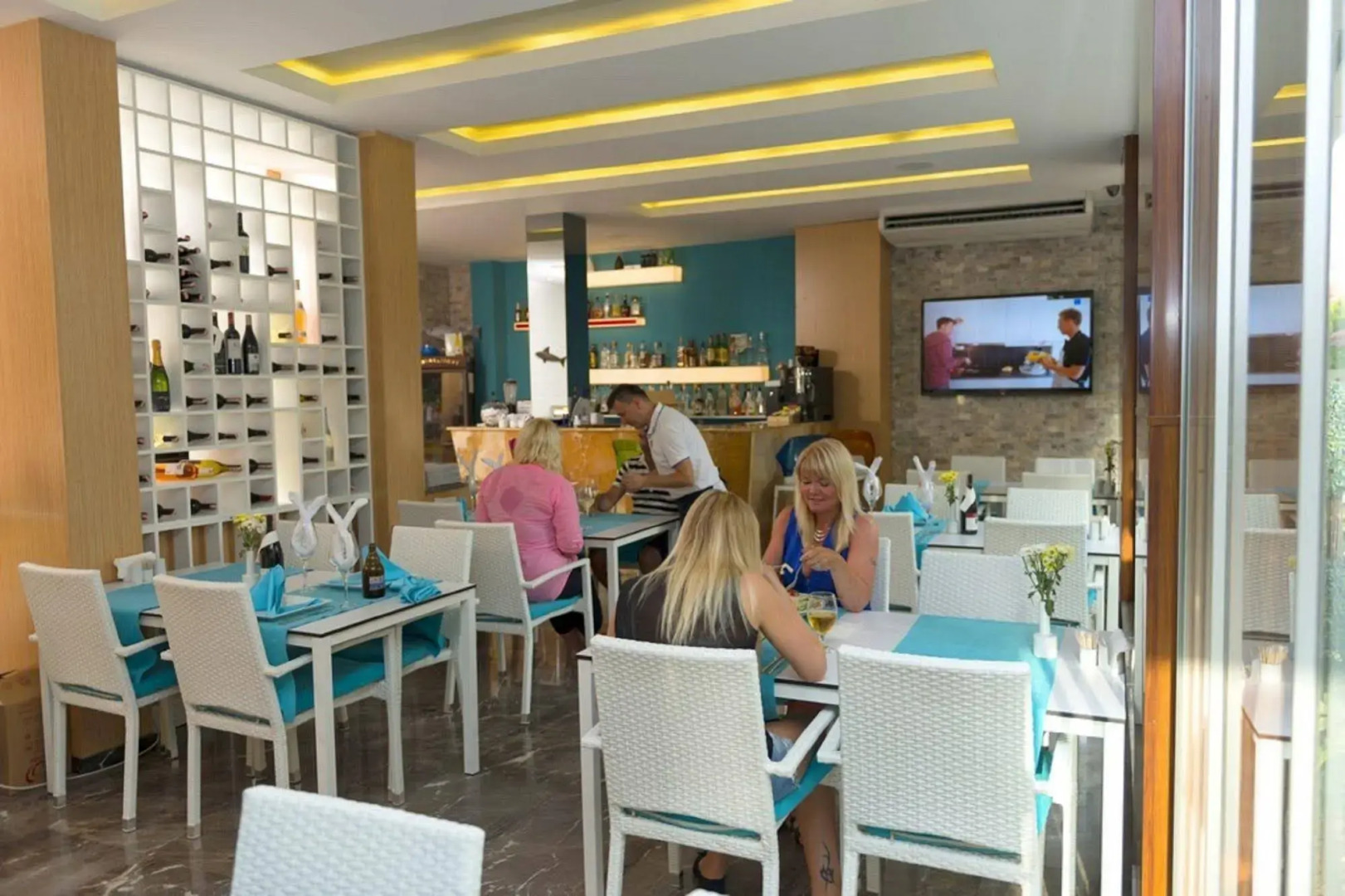 Kleopatra Suit Hotel