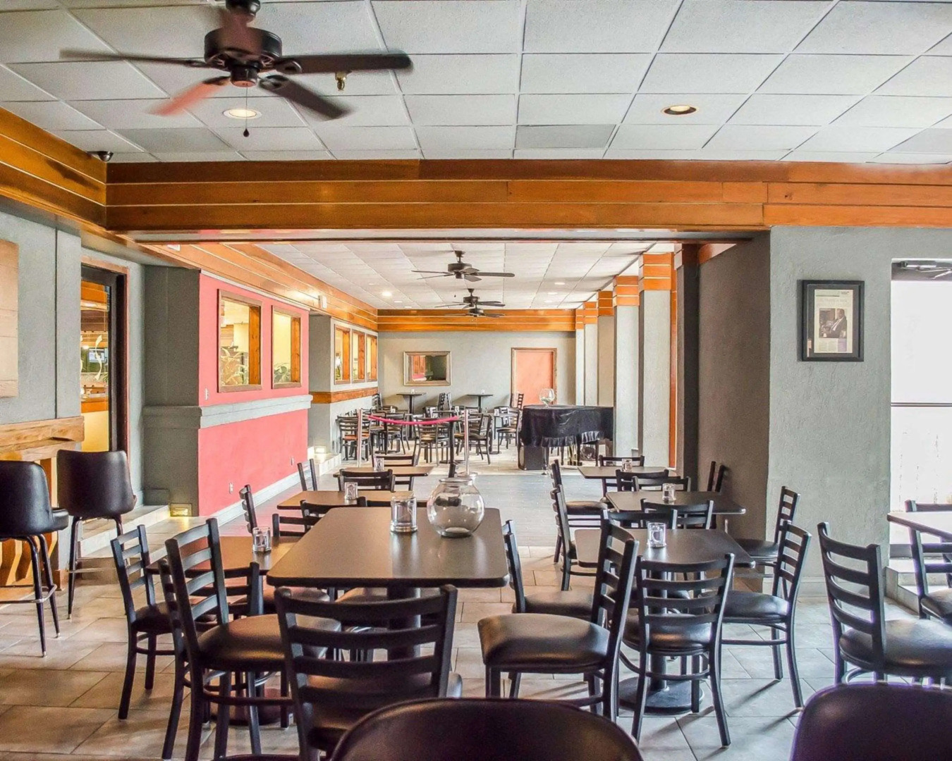 Quality Inn & Suites Pensacola Bayview