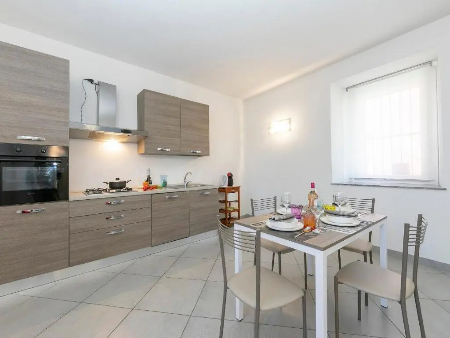 Casa Al Vicolo Di Ranco 50mt From Beach - Happy Rentals