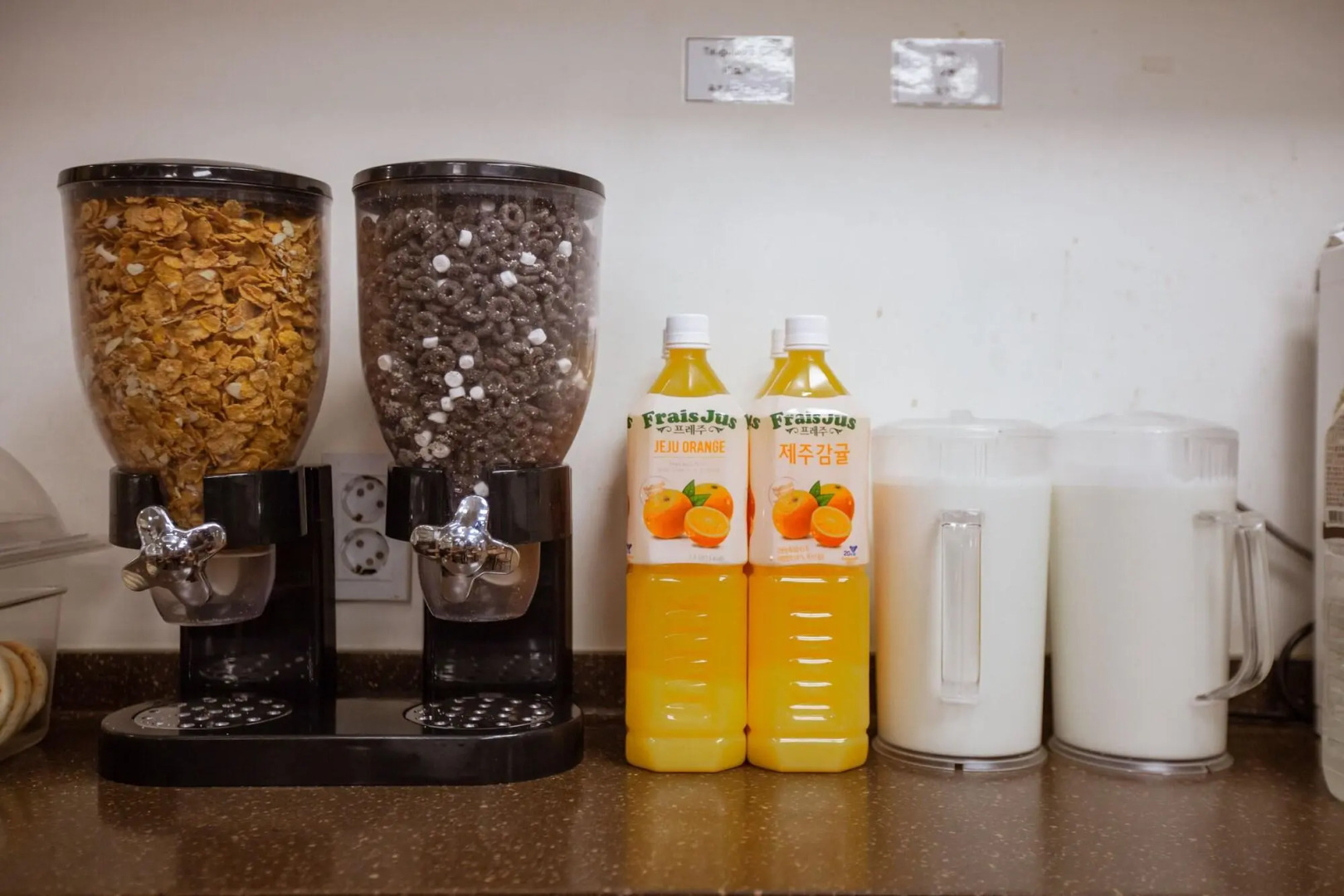 Step Inn Myeongdong 2 - Hostel