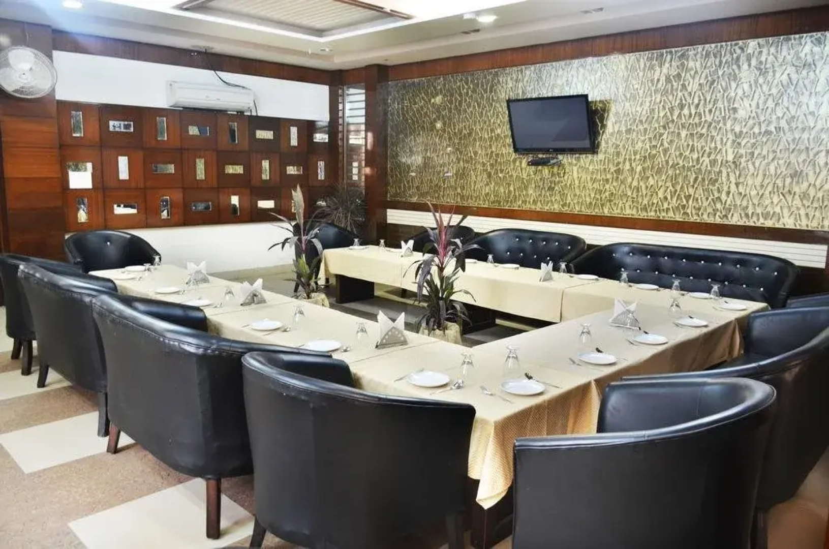 The Ajuba Residency