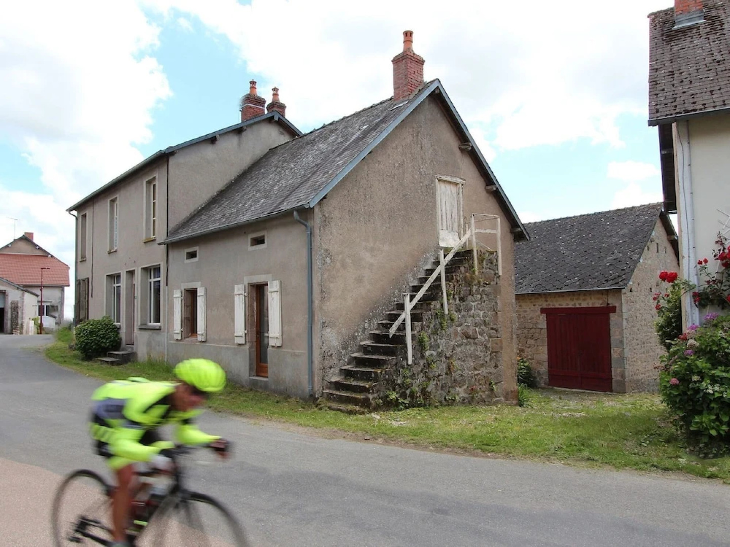 Countryside Holiday Home in Poil With Private Garden