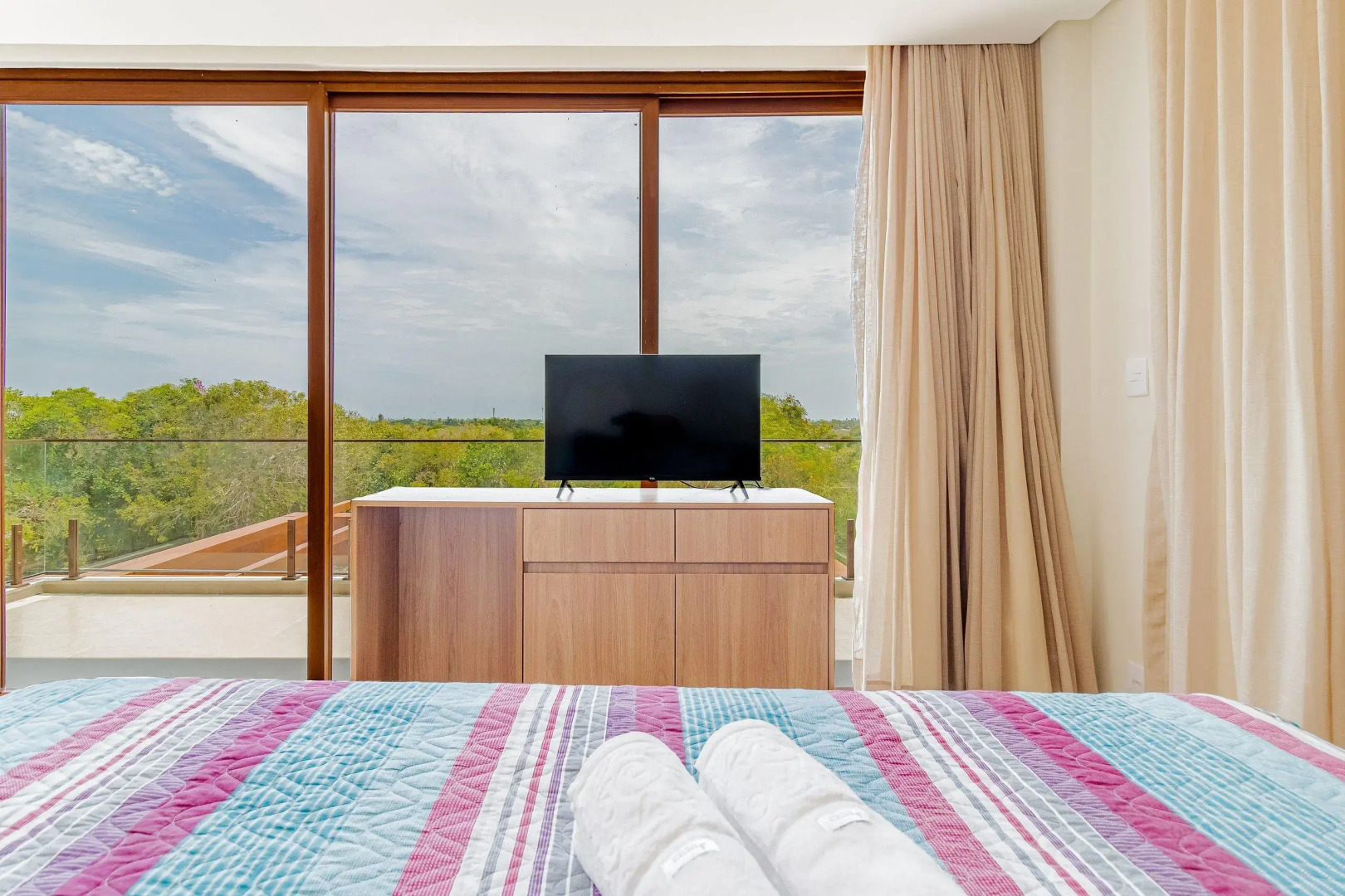 PF47 Excelente Casa 5 Suítes - Praia do Forte