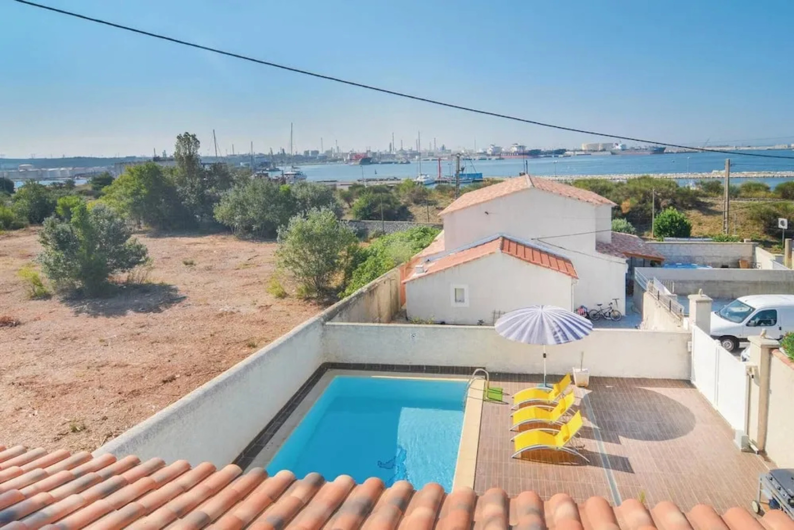 Apartment With 3 Bedrooms in Port-de-bouc, With Wonderful sea View, Shared Pool and Furnished Terrace - 5 km From the Beach